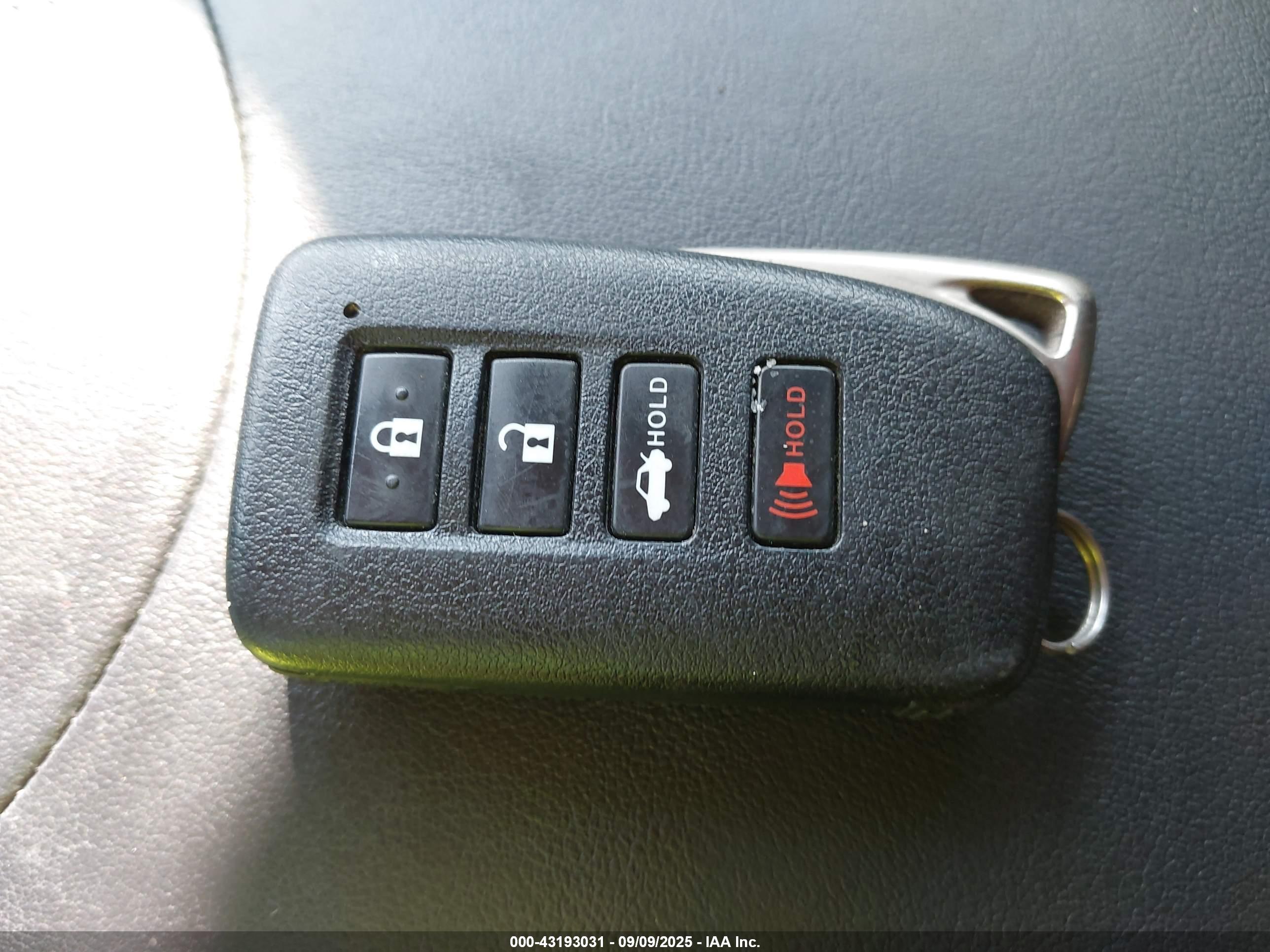 LEXUS RC image 11