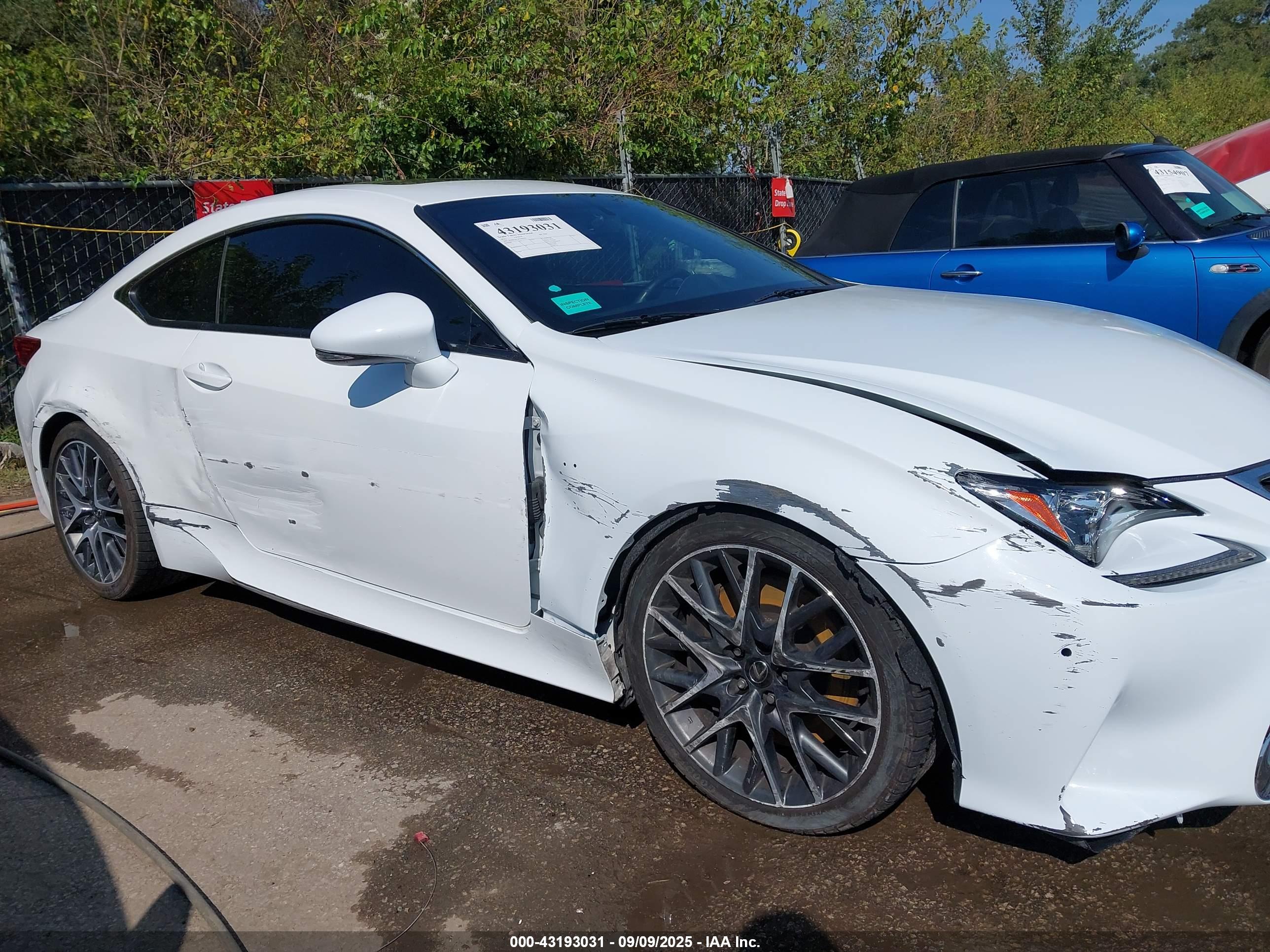LEXUS RC image 6