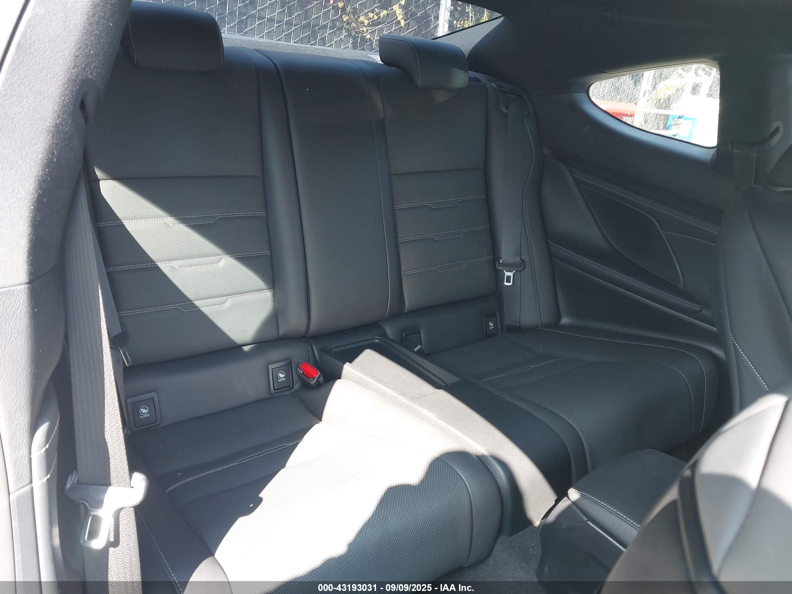 LEXUS RC image 8