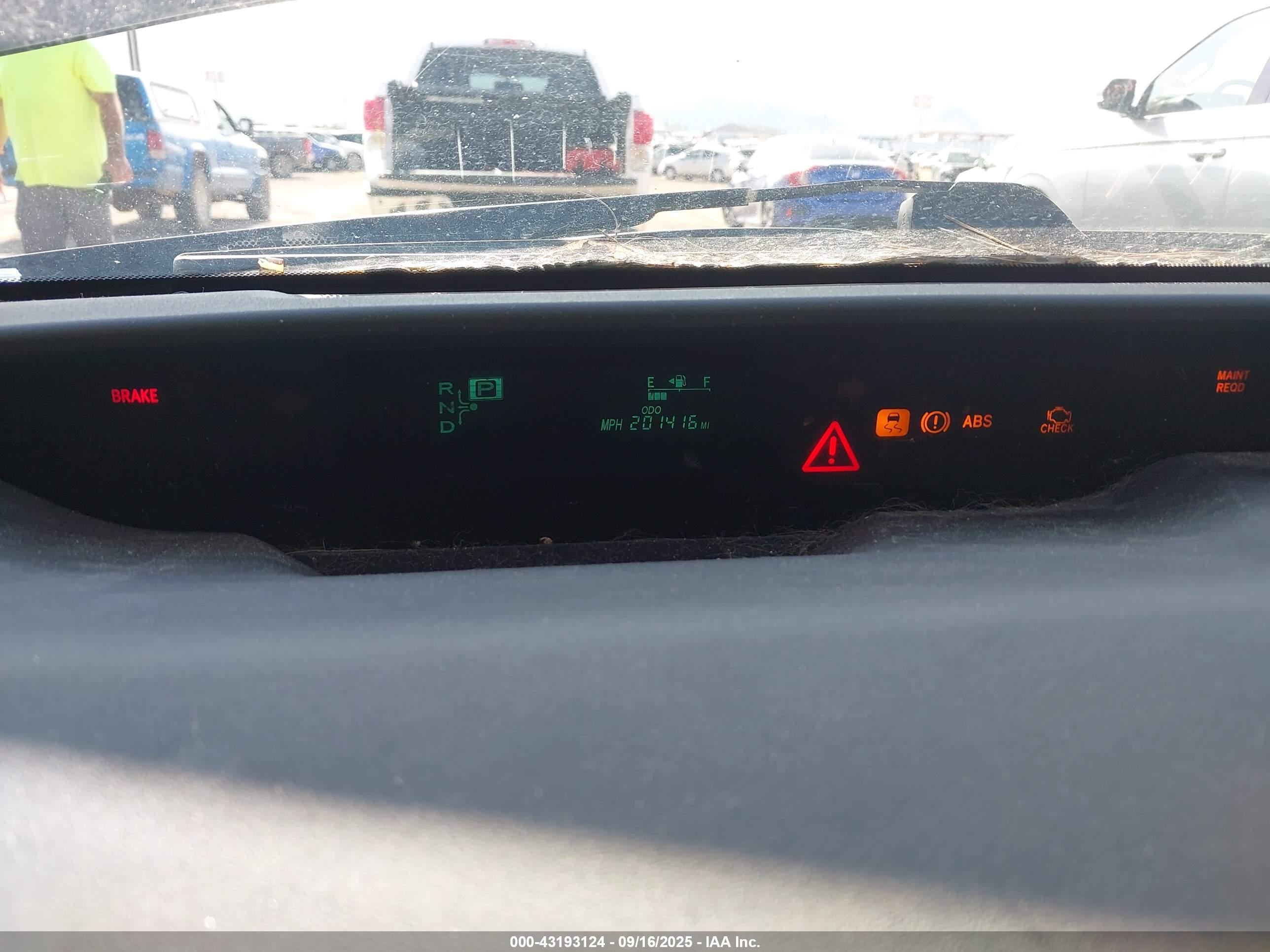 TOYOTA PRIUS image 7