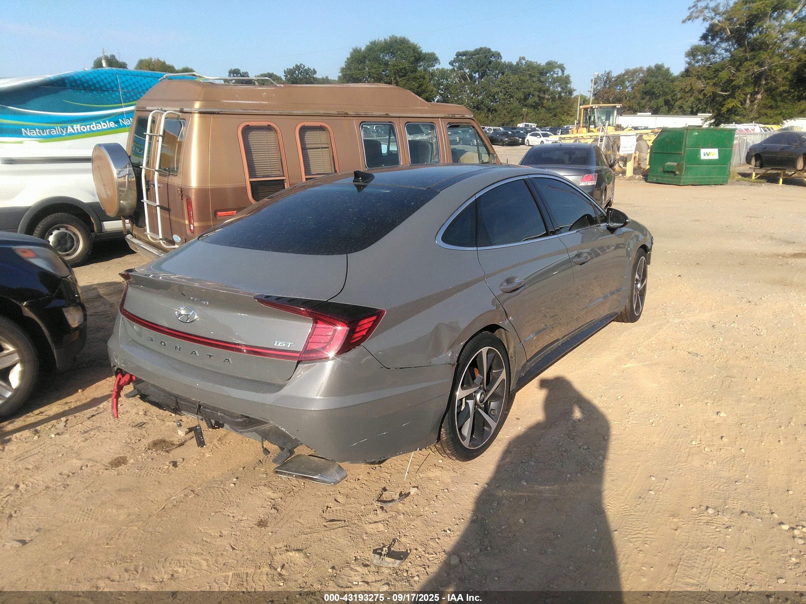 HYUNDAI SONATA image 4