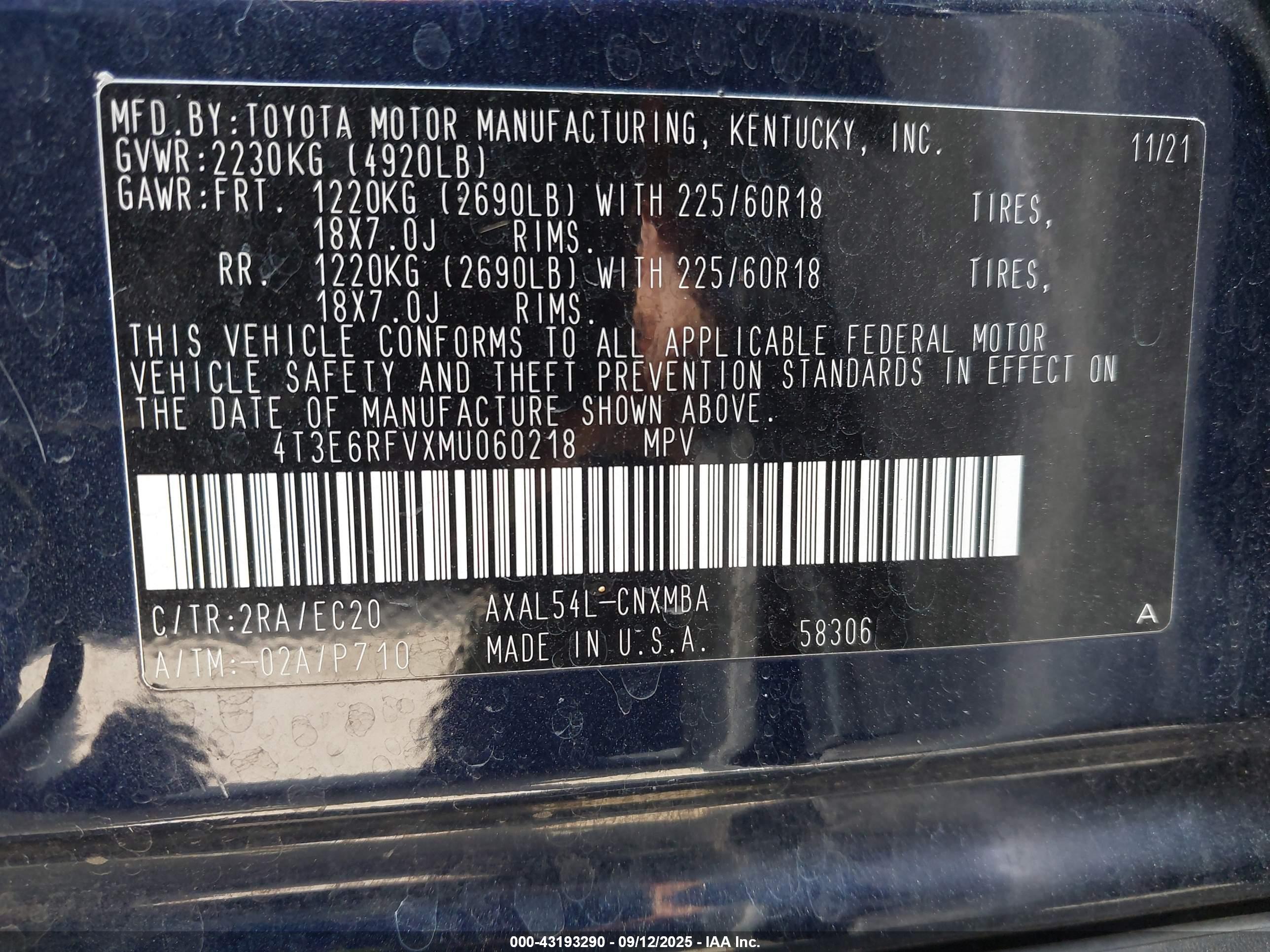 TOYOTA RAV4 image 9