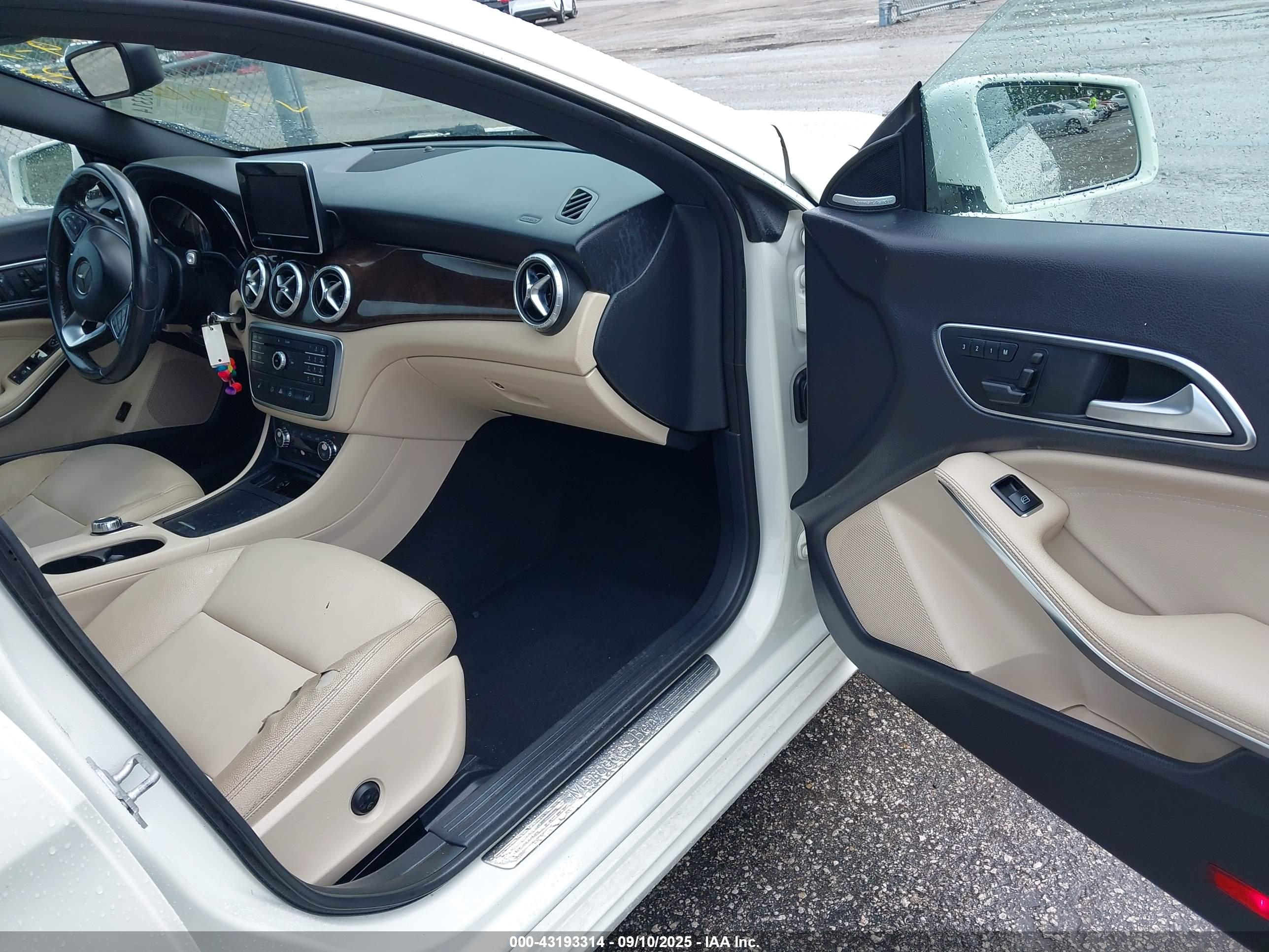 MERCEDES-BENZ CLA image 5