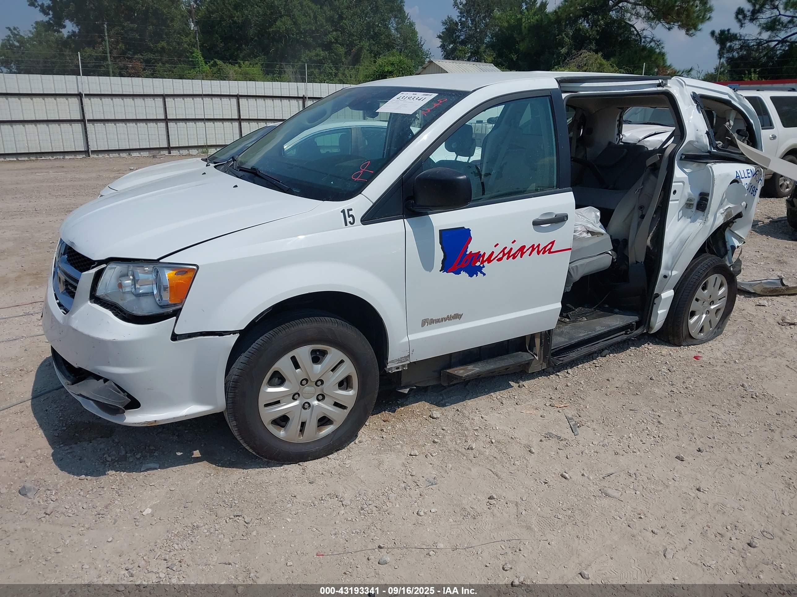 DODGE GRAND image 2