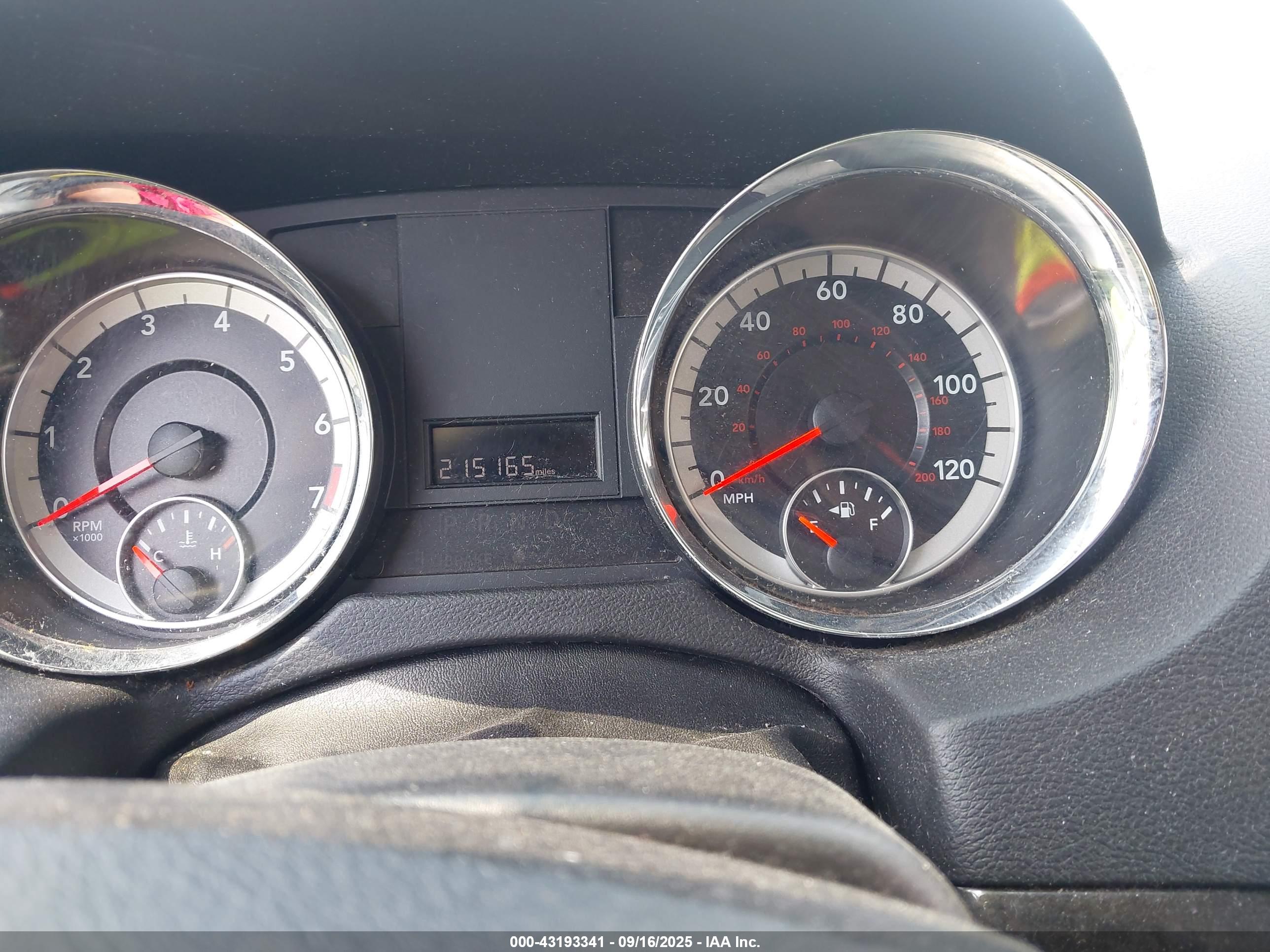 DODGE GRAND image 7