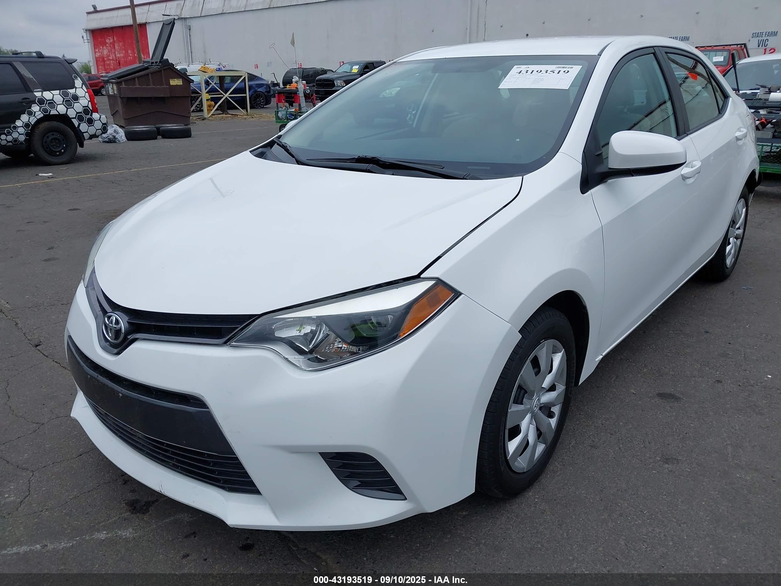 TOYOTA COROLLA image 6