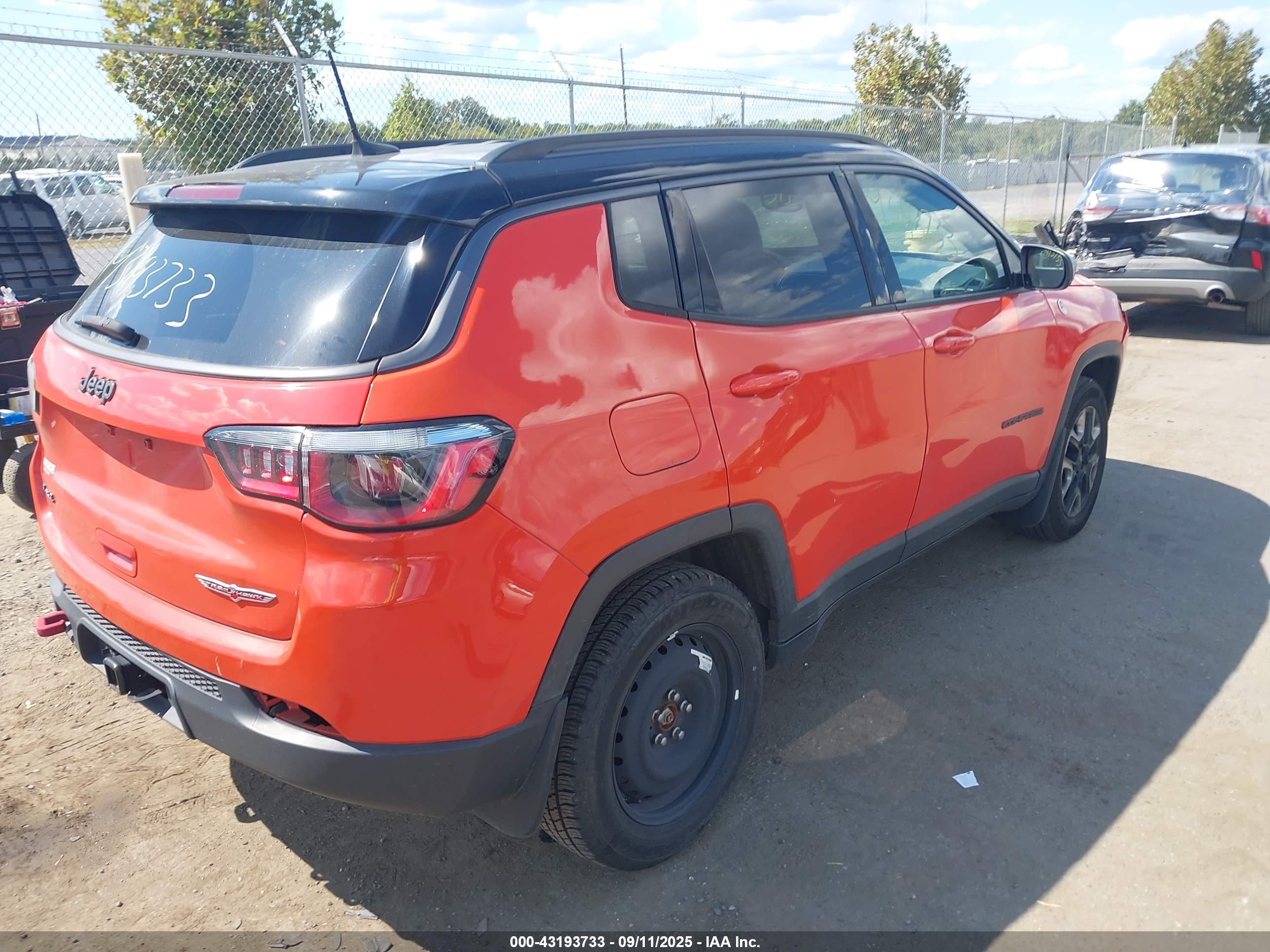 JEEP NEW image 4