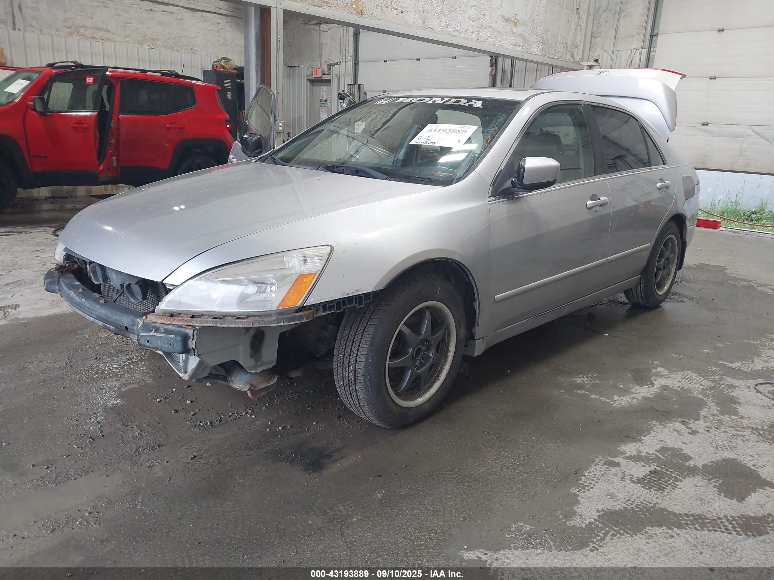 HONDA ACCORD image 2