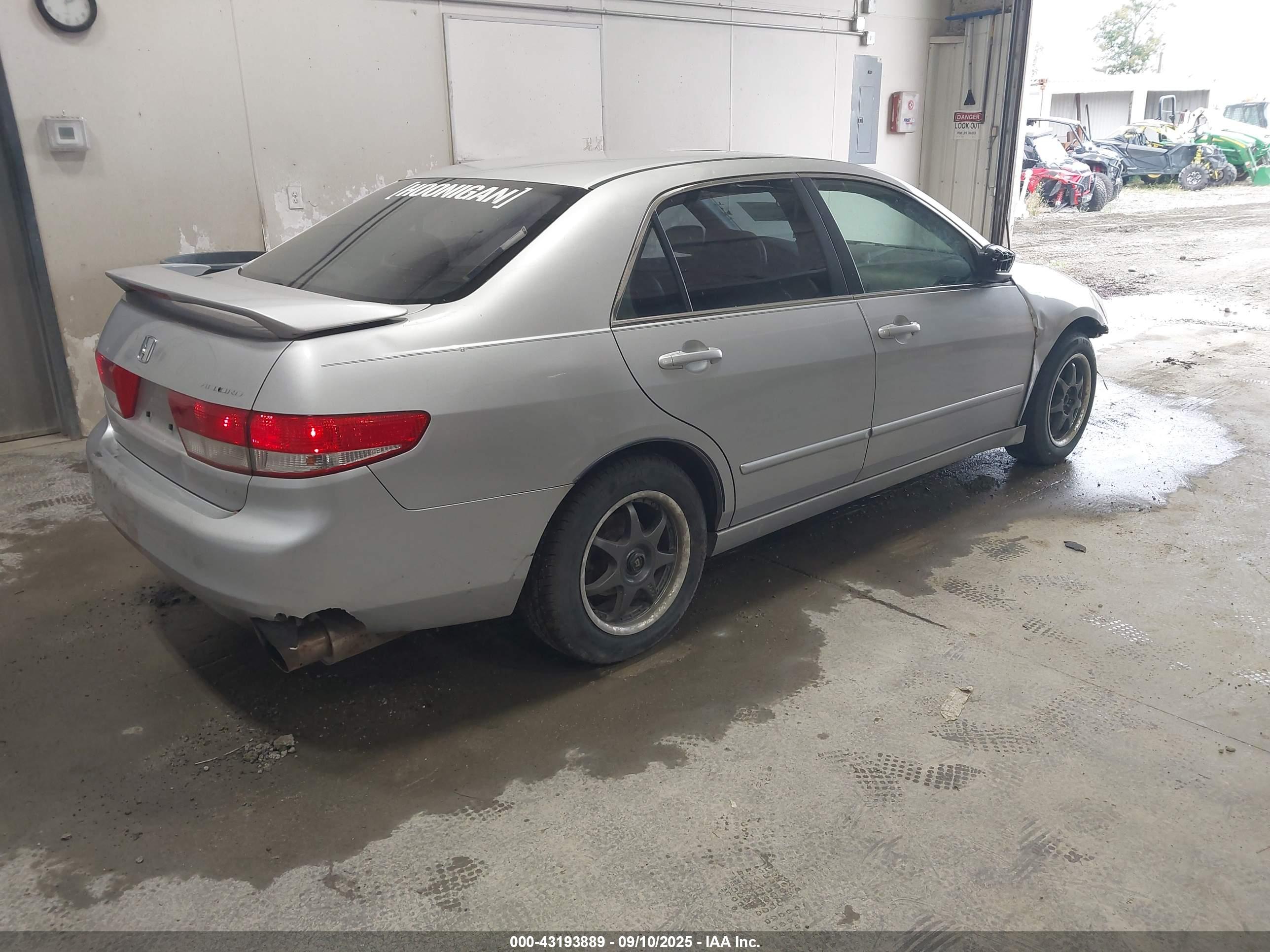 HONDA ACCORD image 4