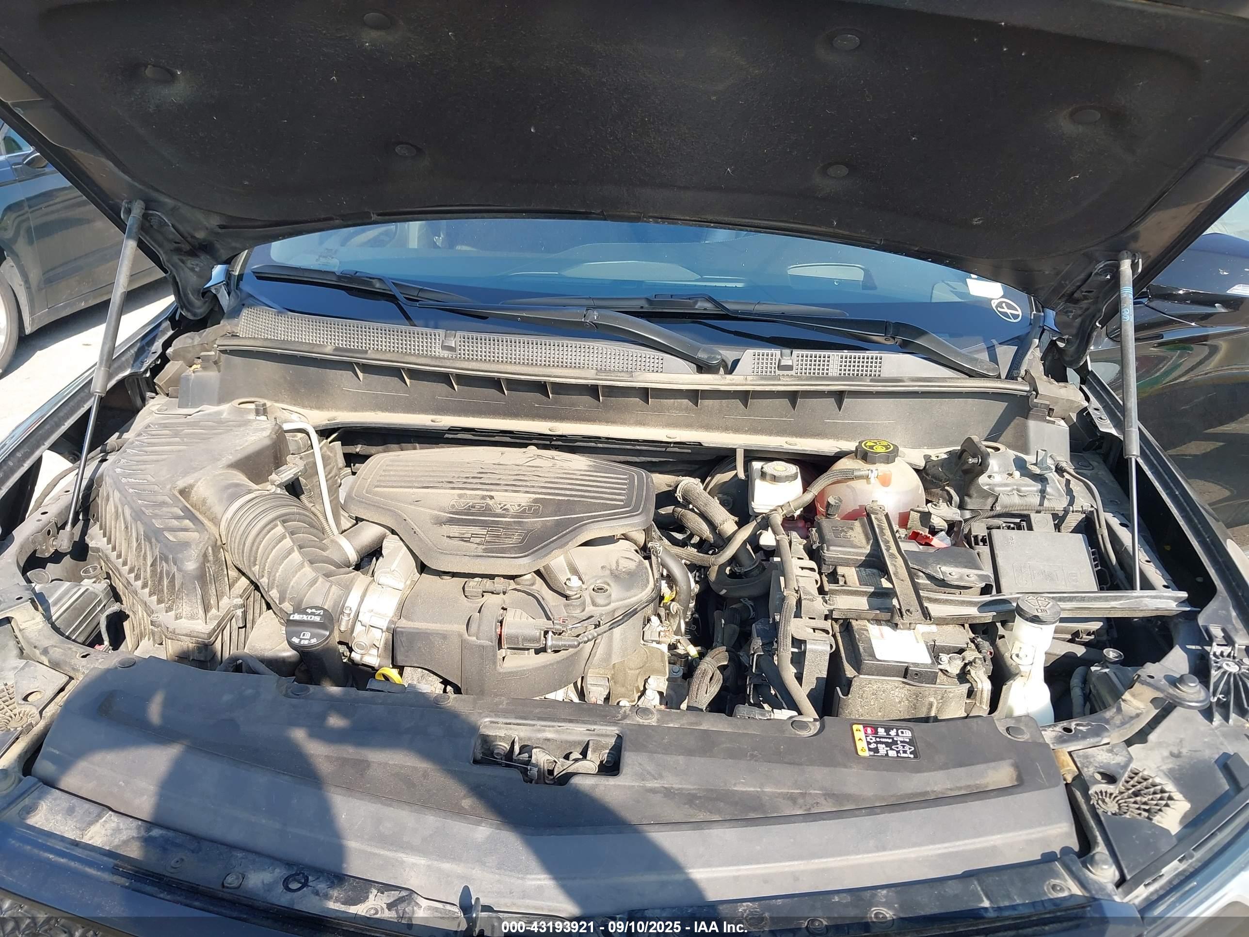 CADILLAC XT6 image 10