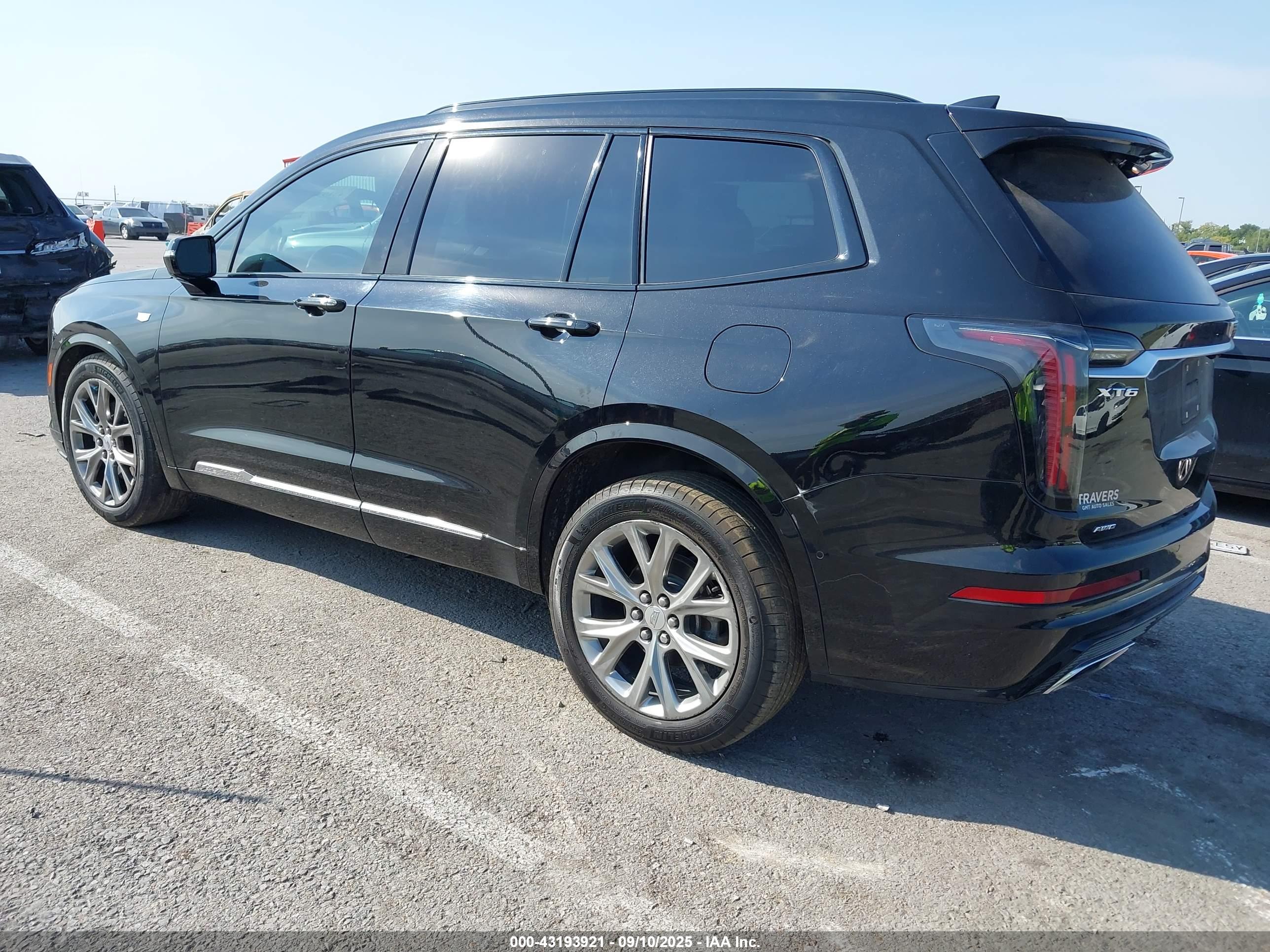CADILLAC XT6 image 3