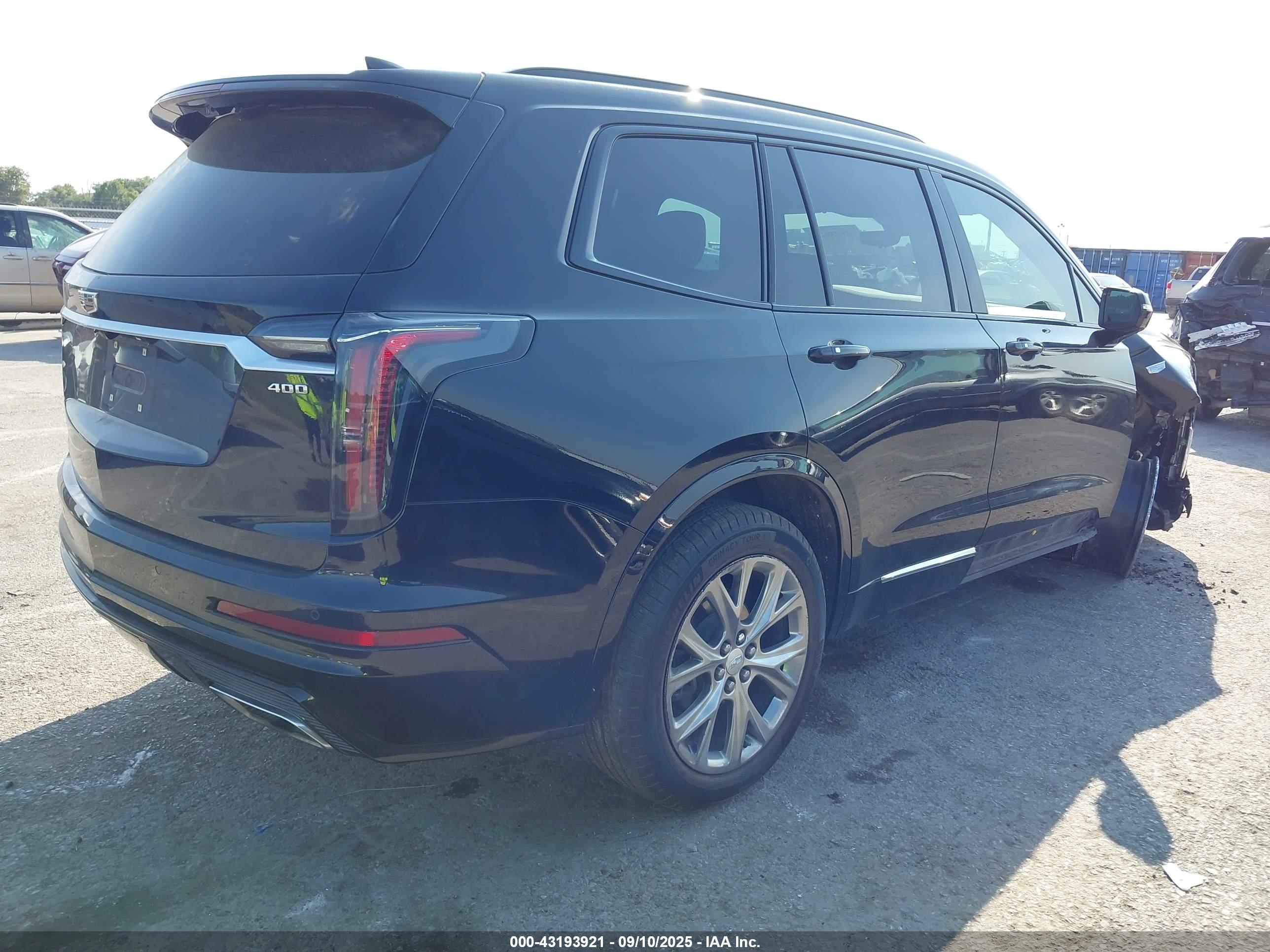 CADILLAC XT6 image 4