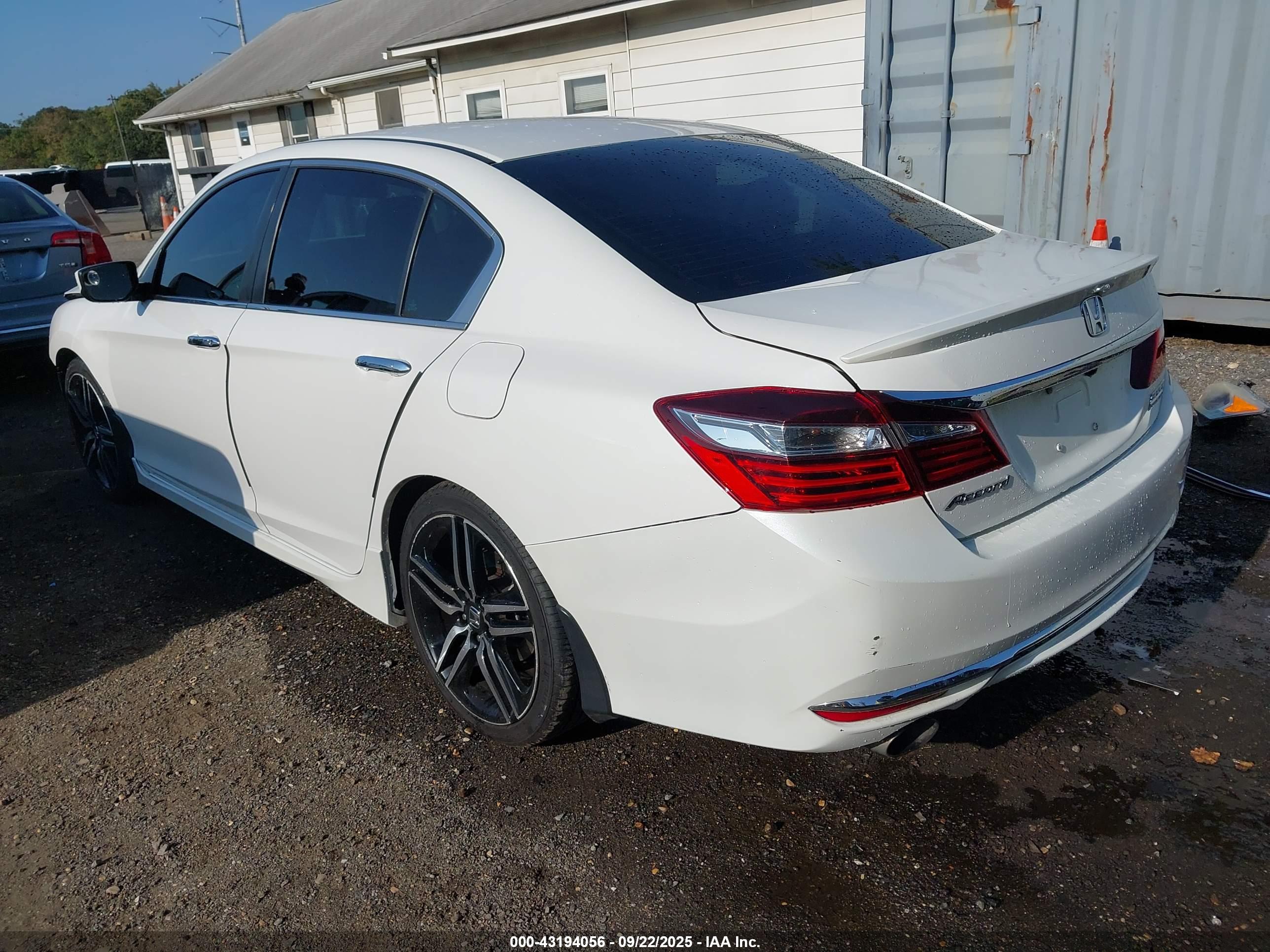 HONDA ACCORD image 3