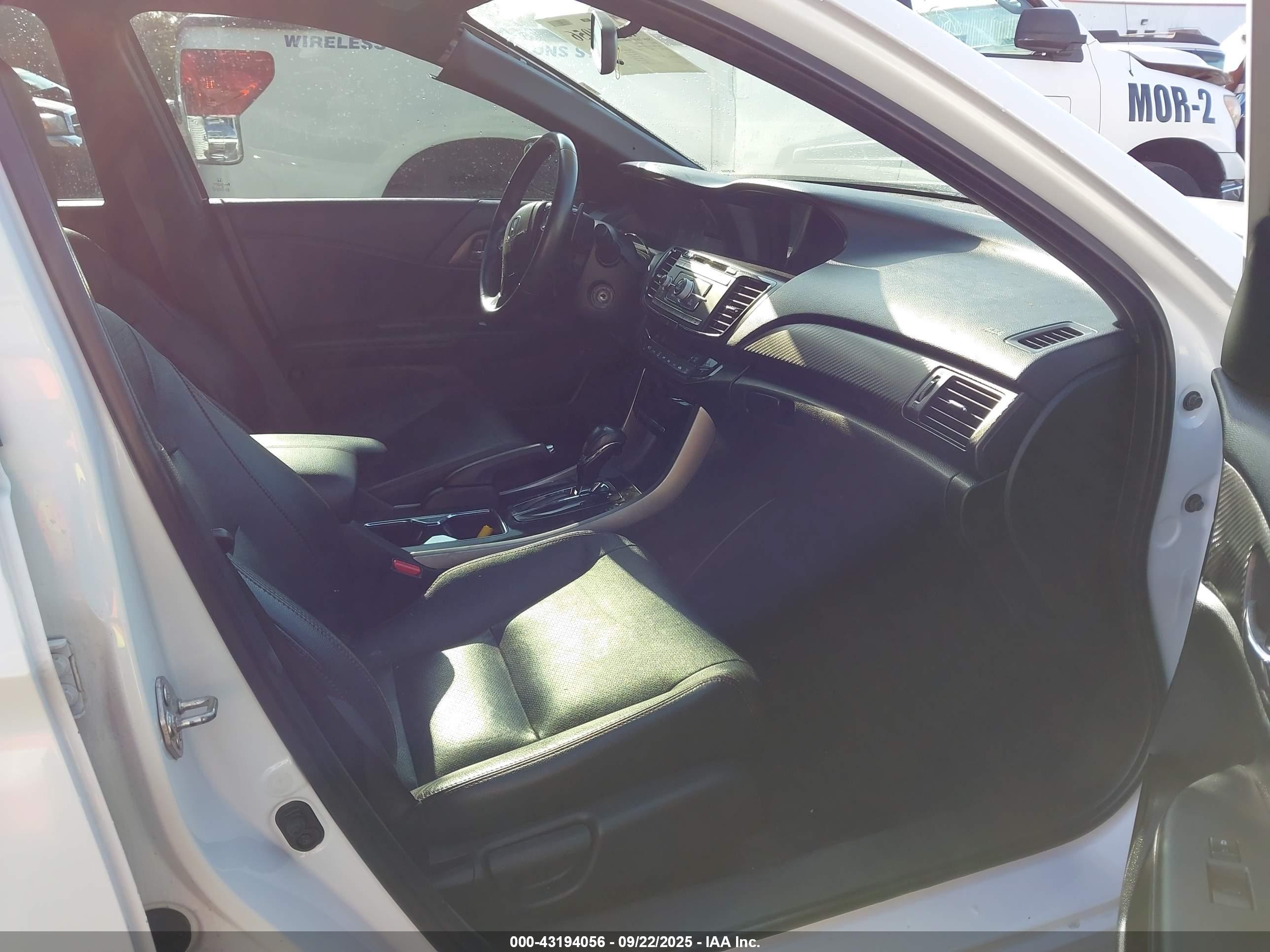HONDA ACCORD image 5