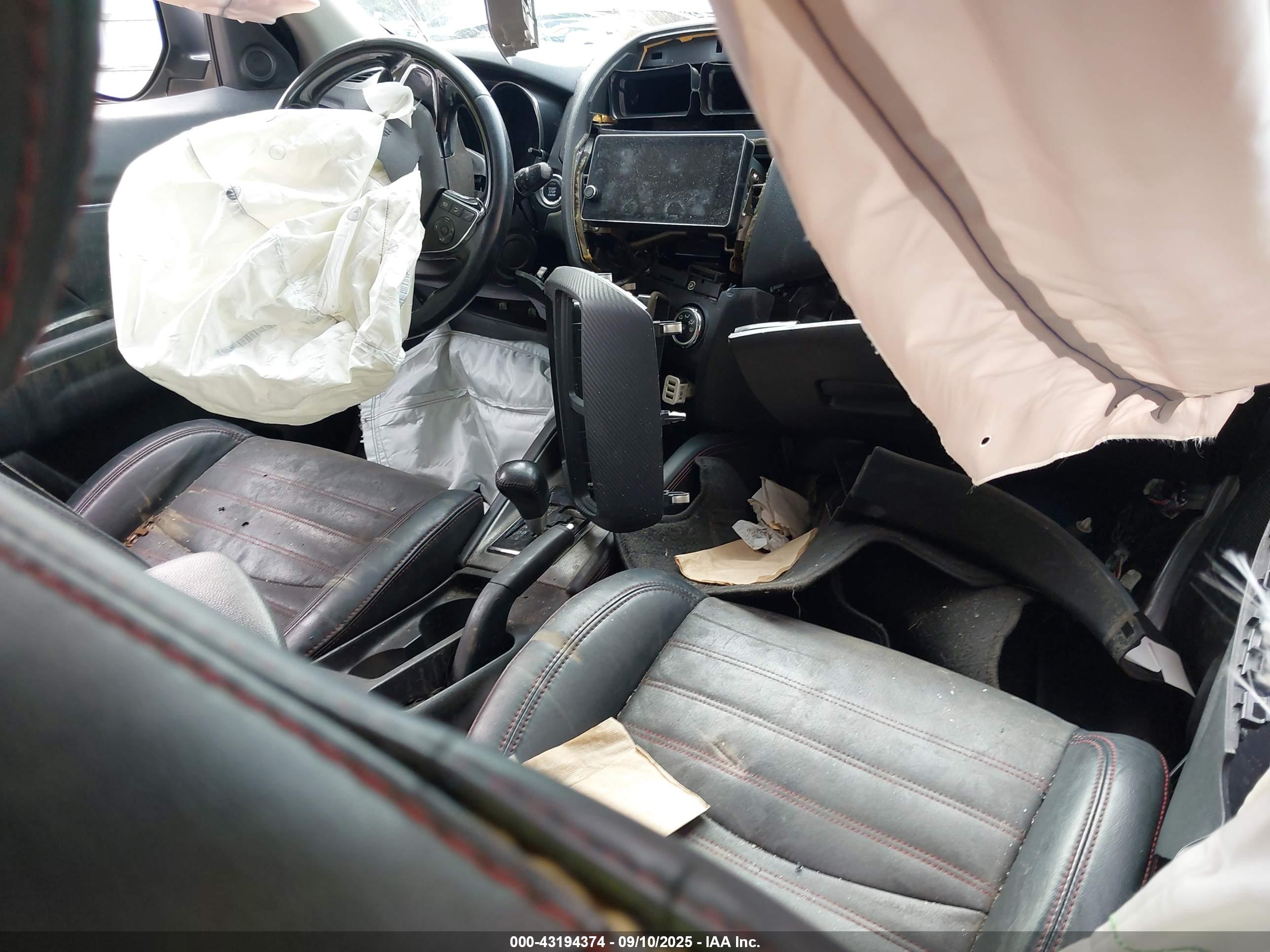 MITSUBISHI OUTLANDER image 5