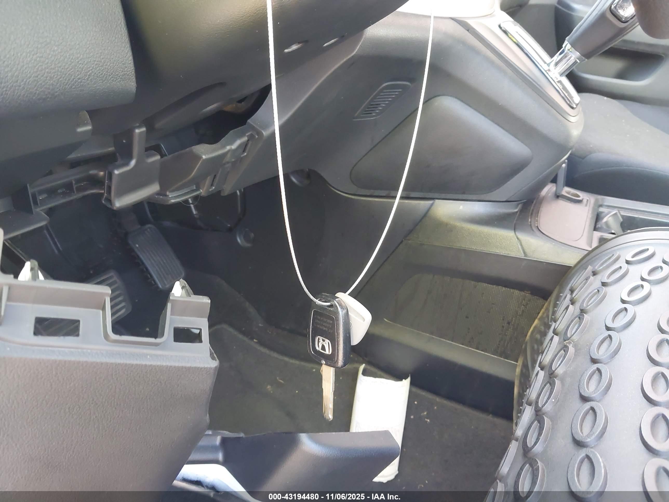HONDA CR-V image 11