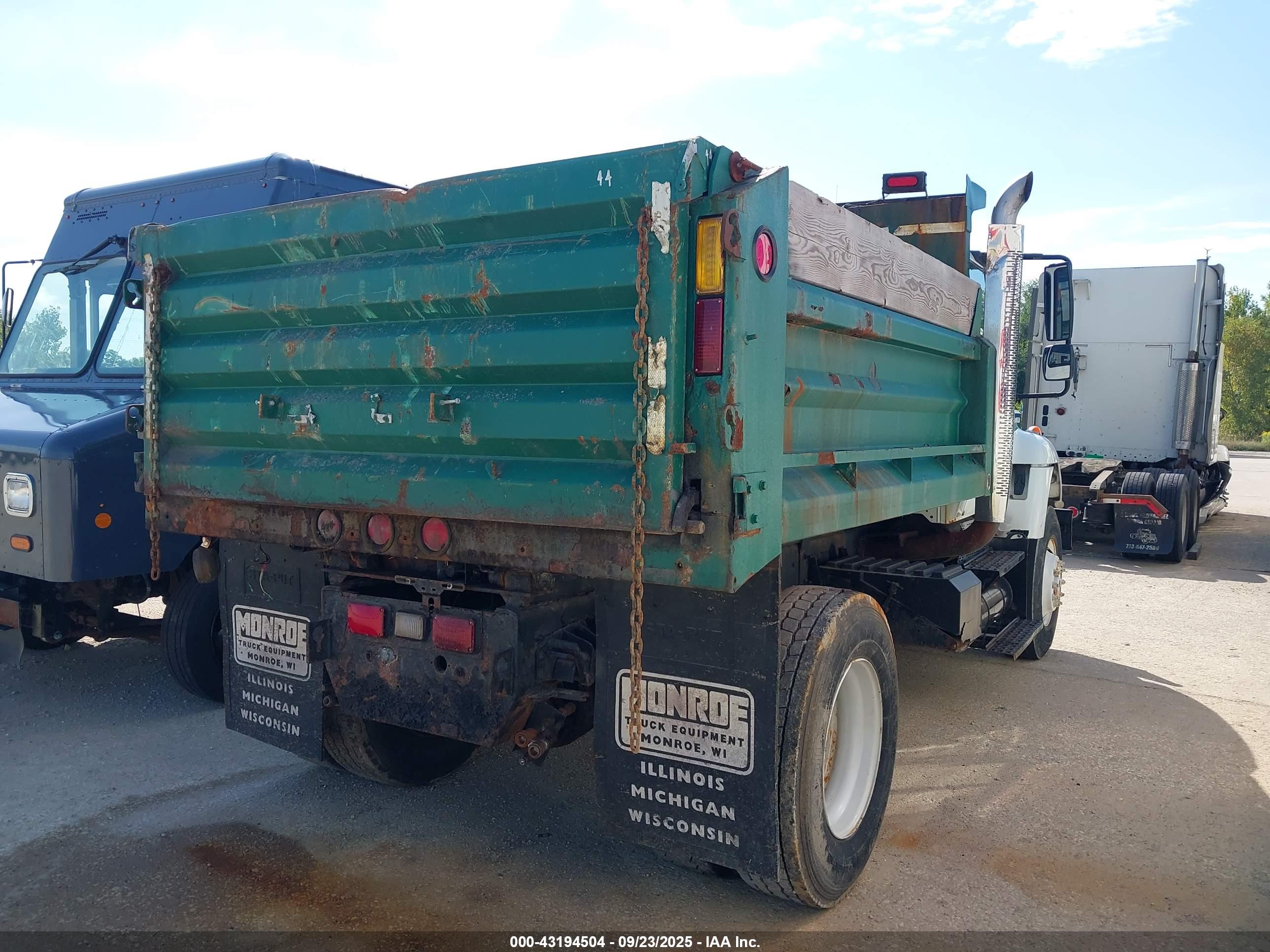 INTERNATIONAL 7000 image 4