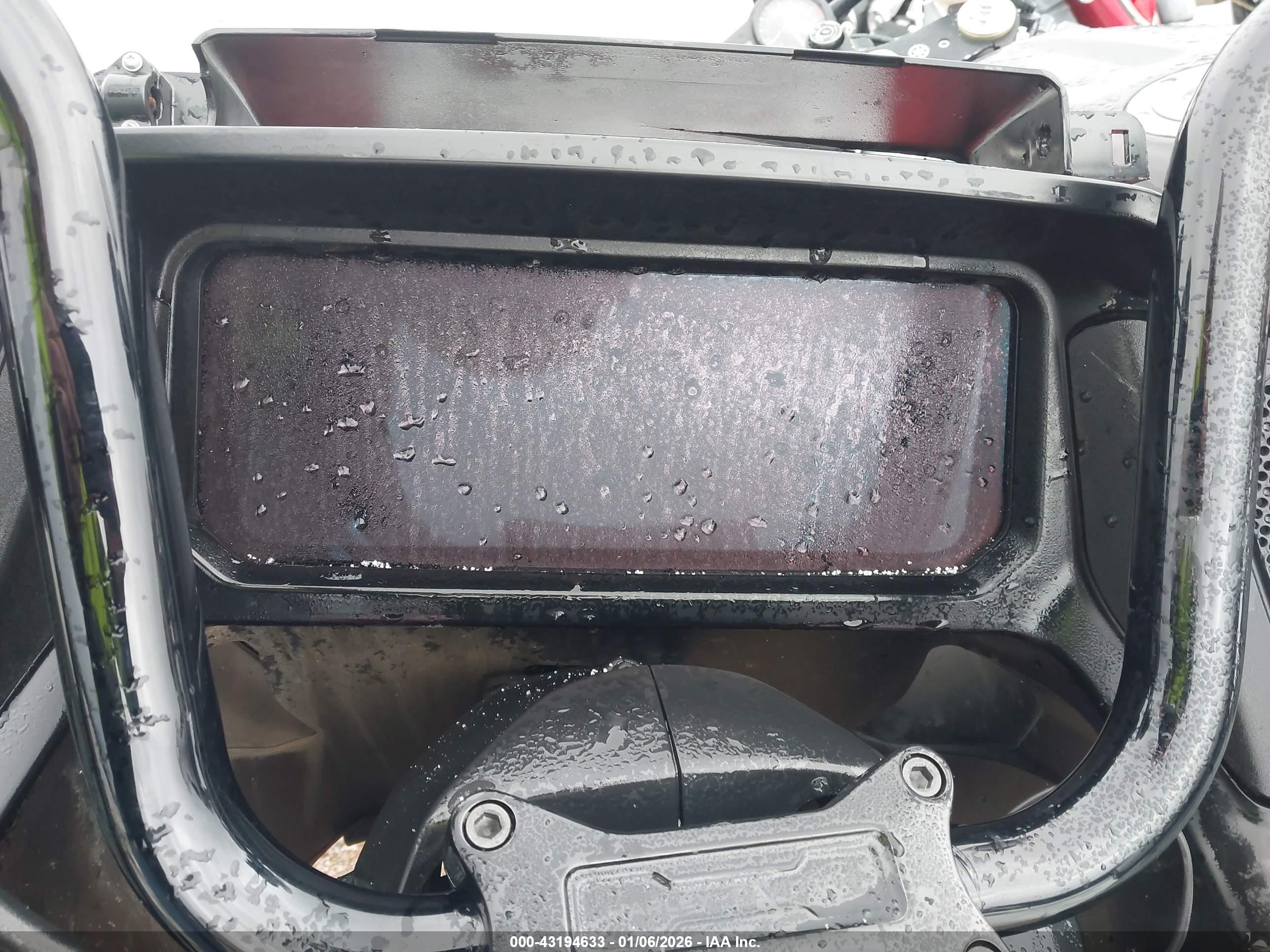 HARLEY-DAVIDSON FLTRX image 7