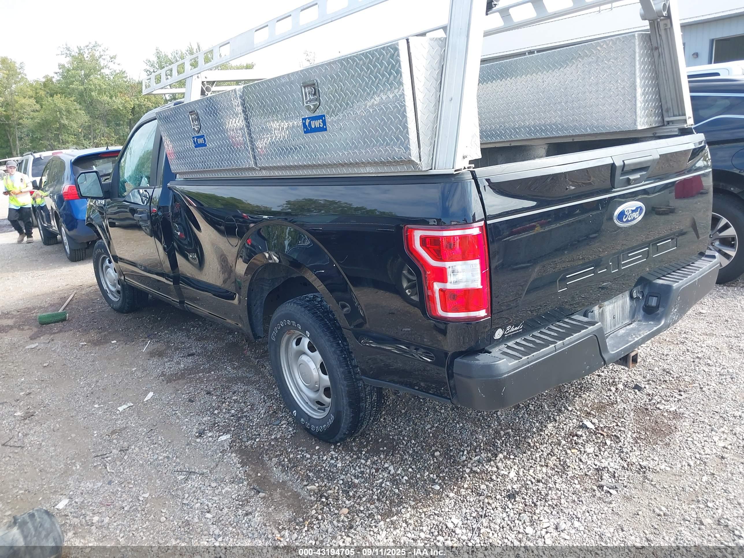FORD F-150 image 3