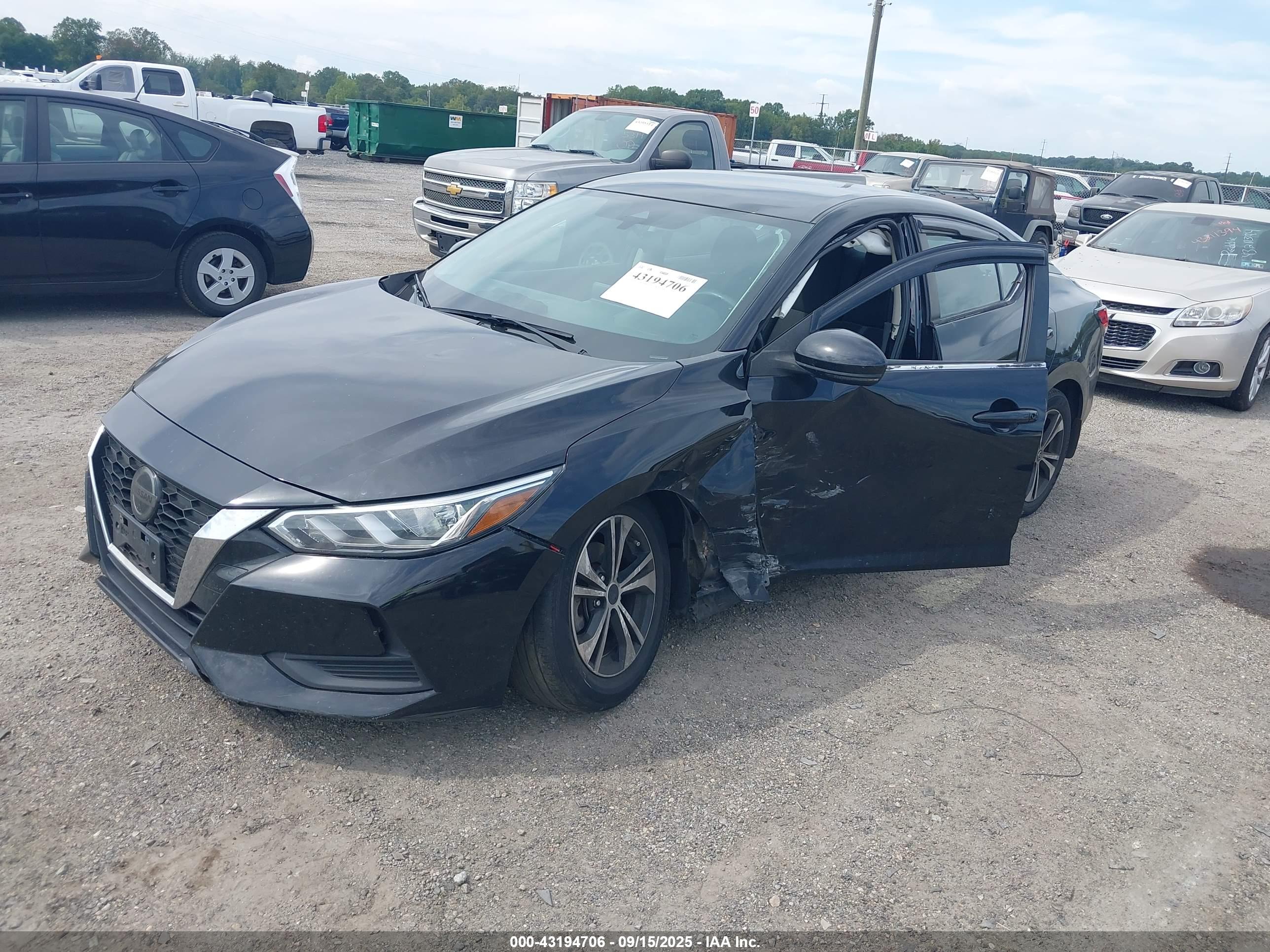 NISSAN SENTRA image 2