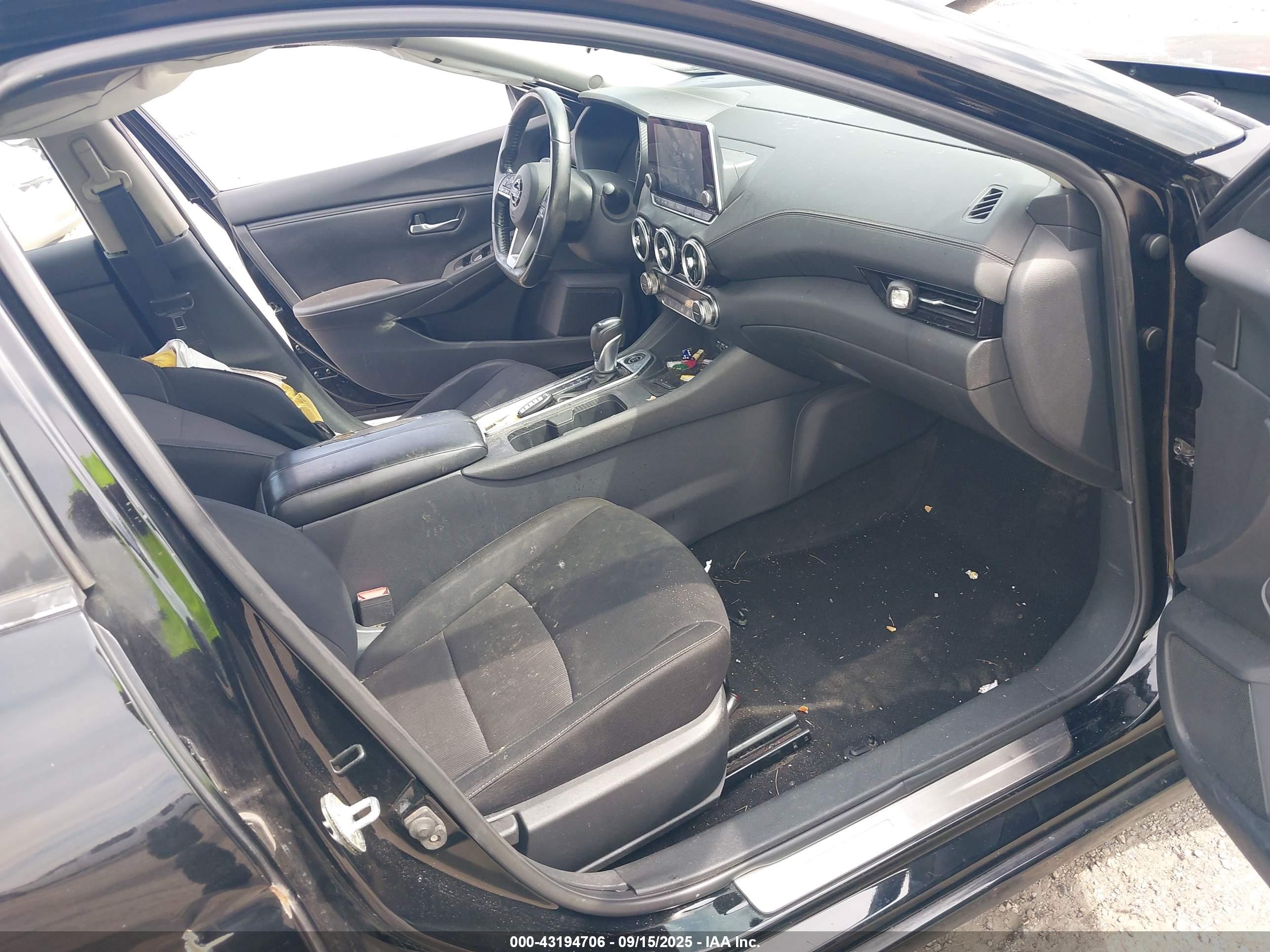 NISSAN SENTRA image 5