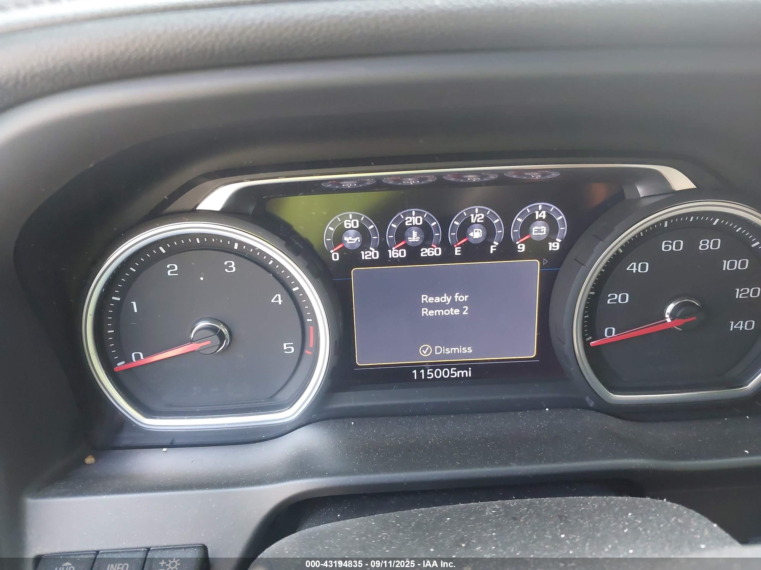 CHEVROLET SILVERADO image 7