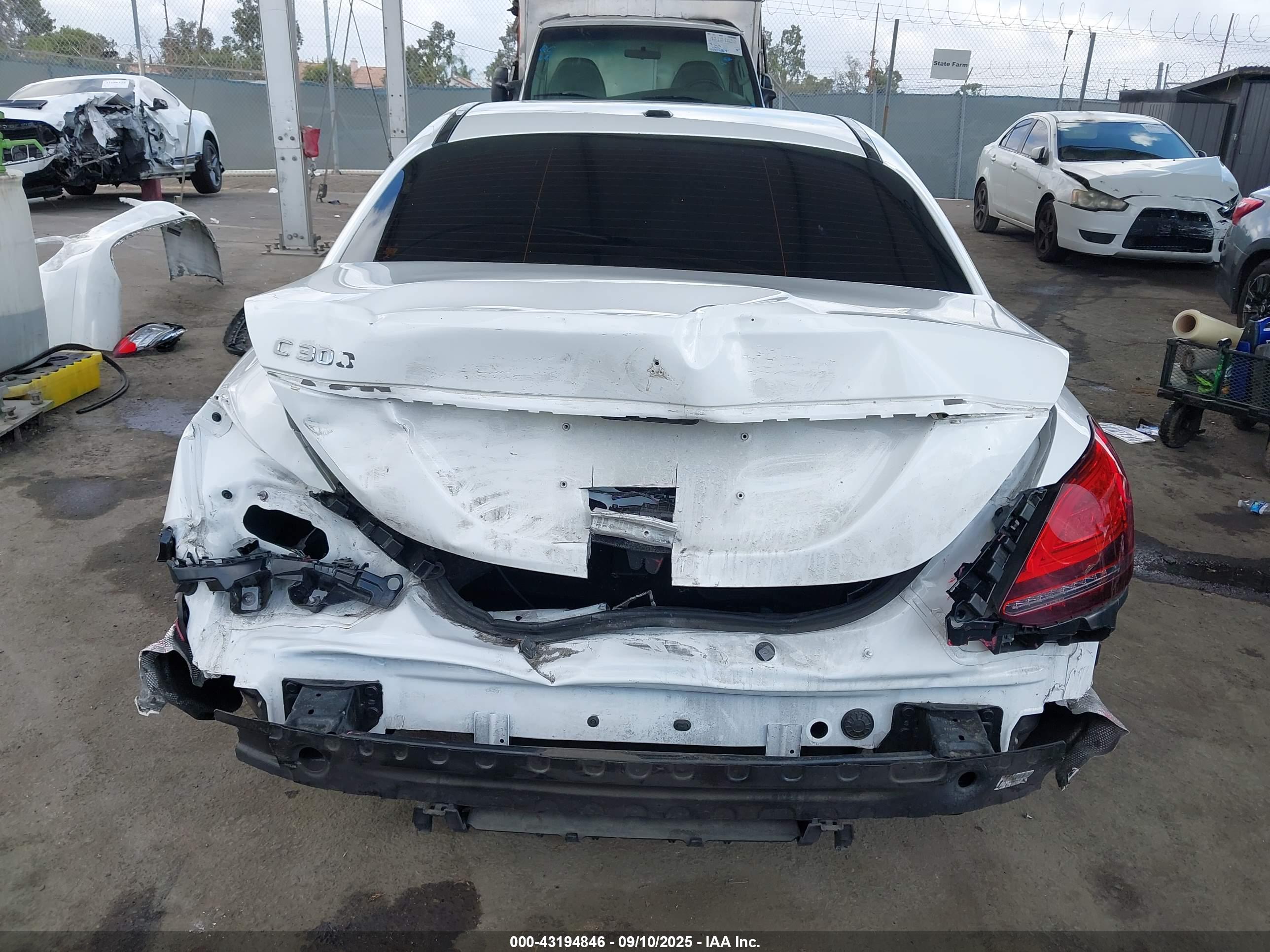 MERCEDES-BENZ C image 6