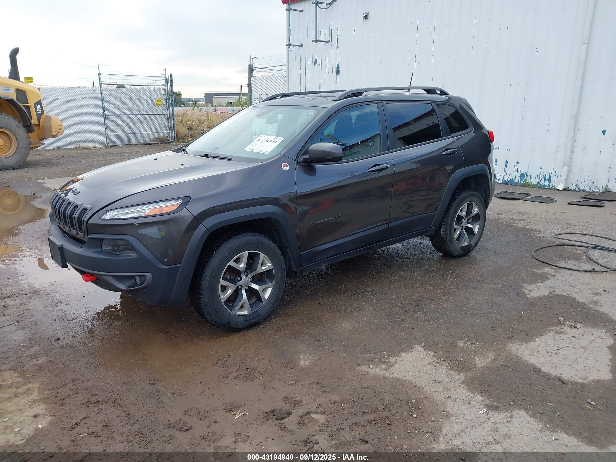JEEP CHEROKEE image 2