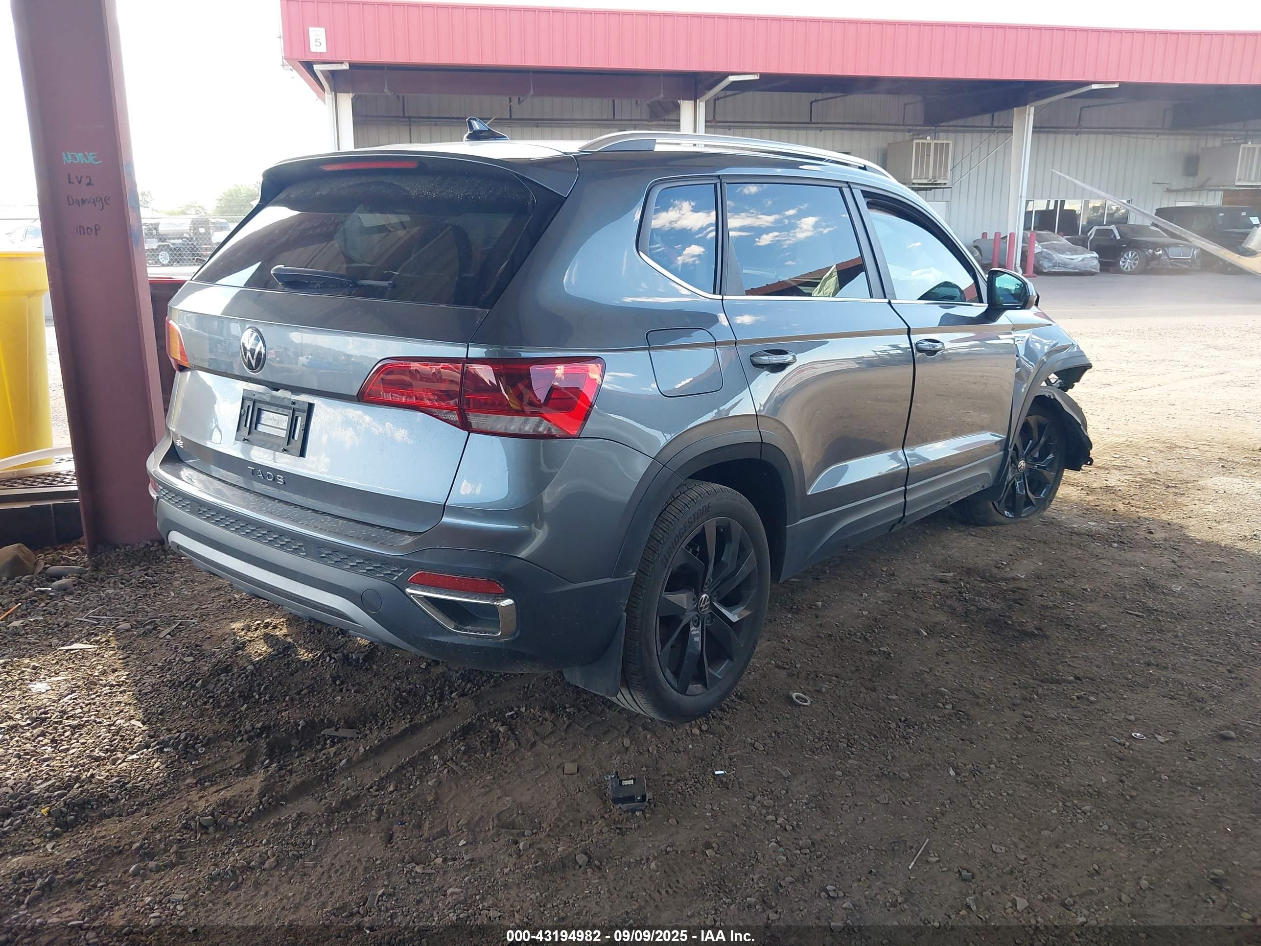 VOLKSWAGEN TAOS image 4
