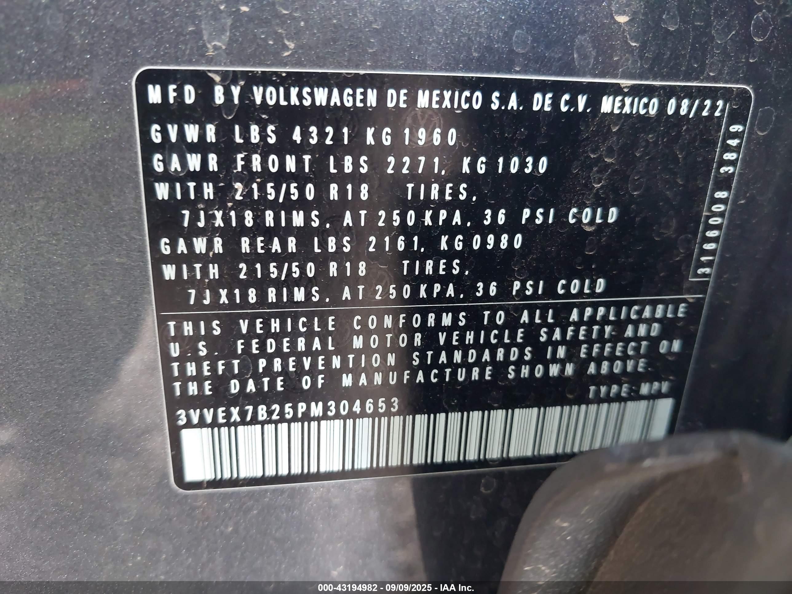 VOLKSWAGEN TAOS image 9