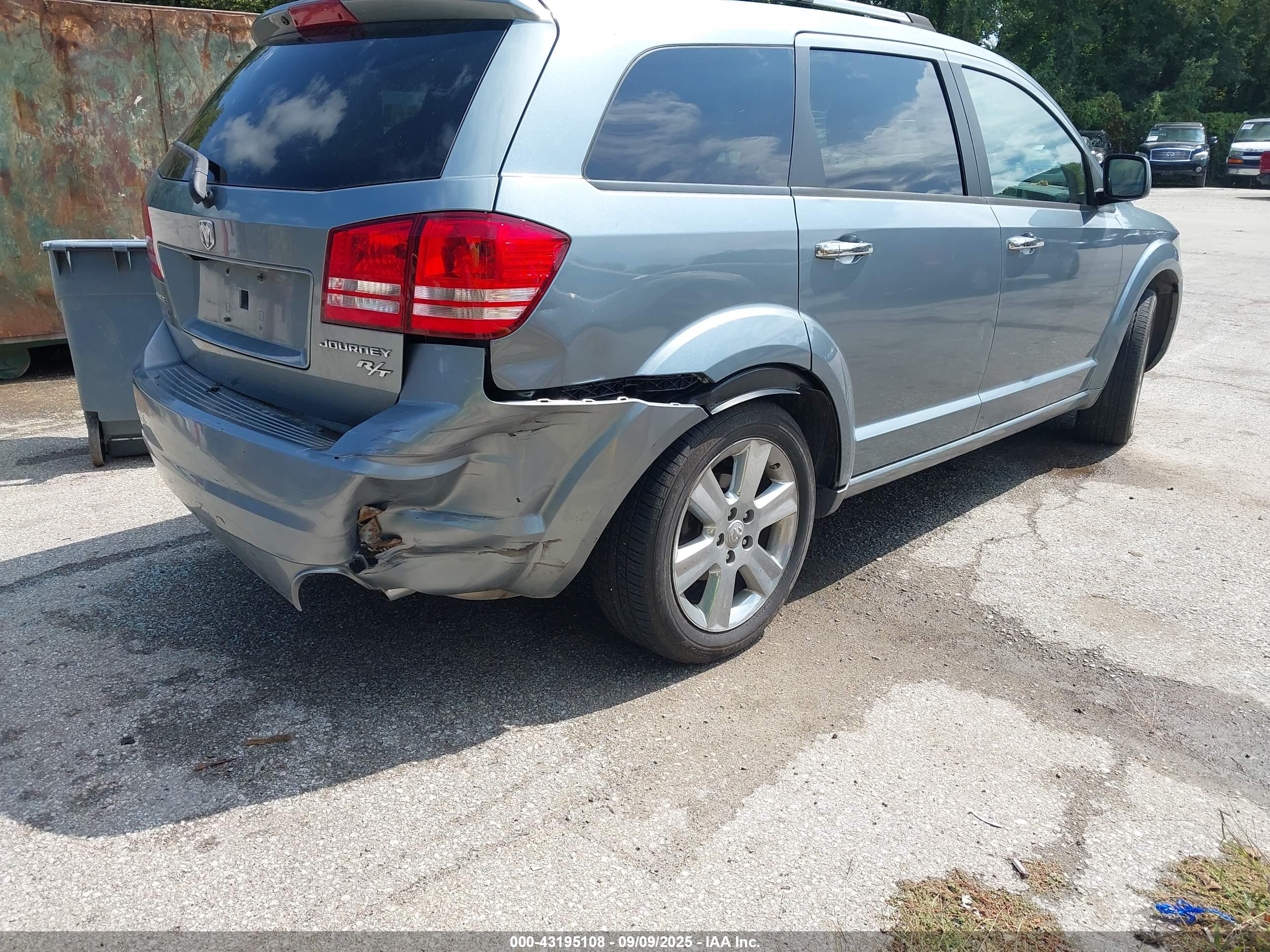 DODGE JOURNEY image 6