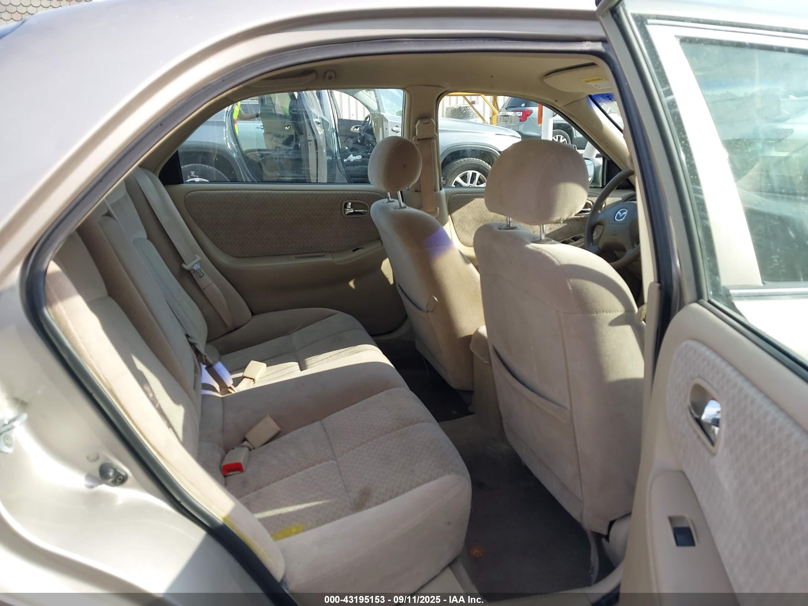 MAZDA 626 image 8
