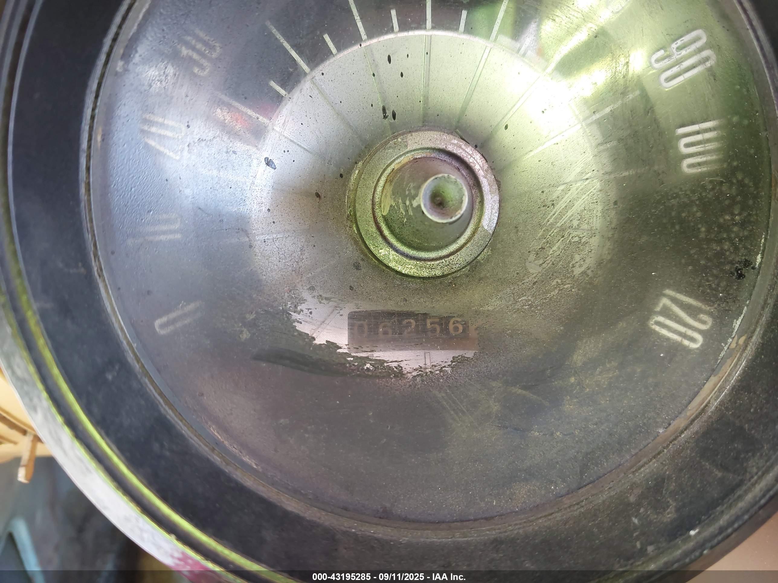 MERCURY COUGAR image 7