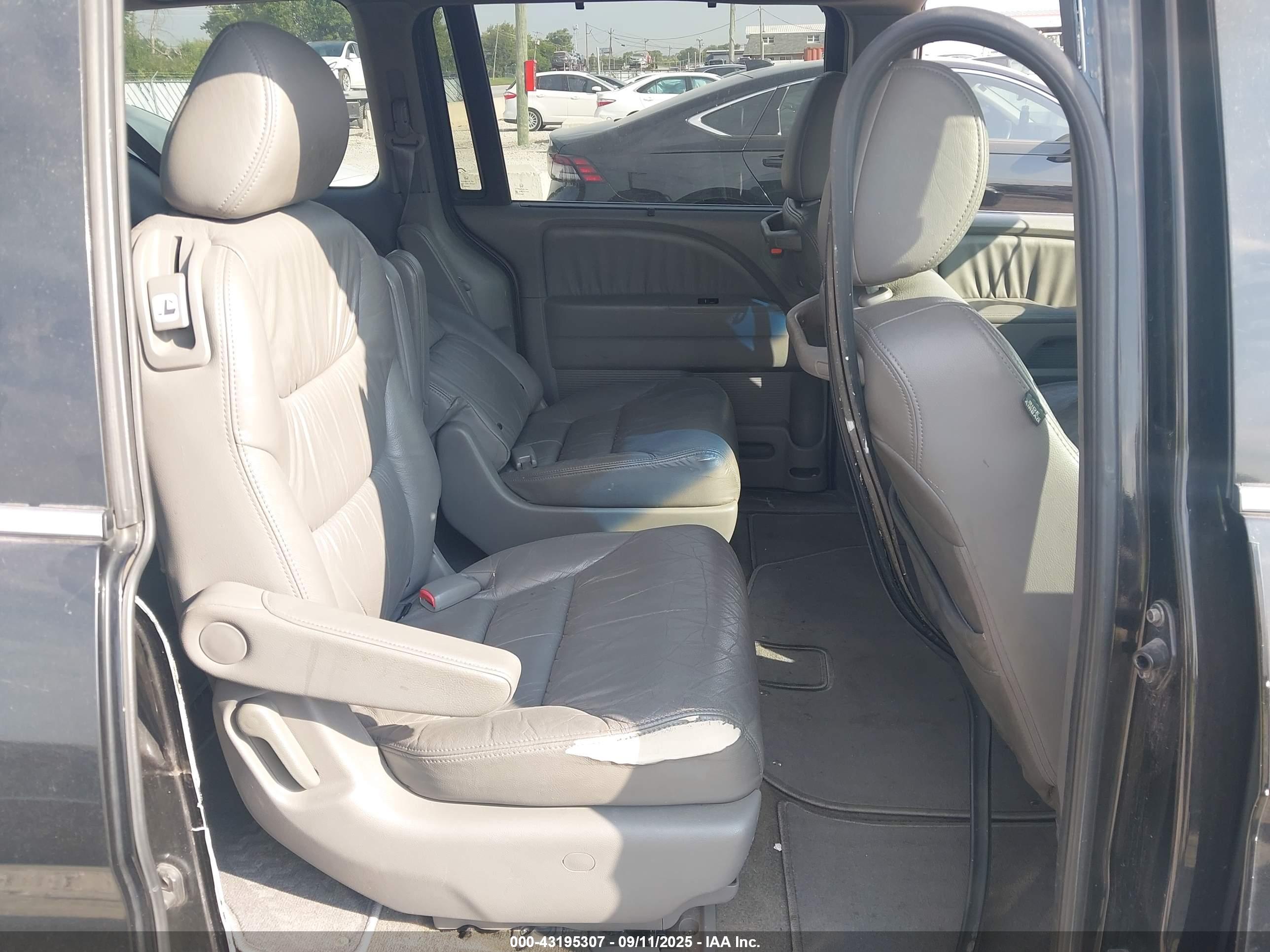 HONDA ODYSSEY image 8