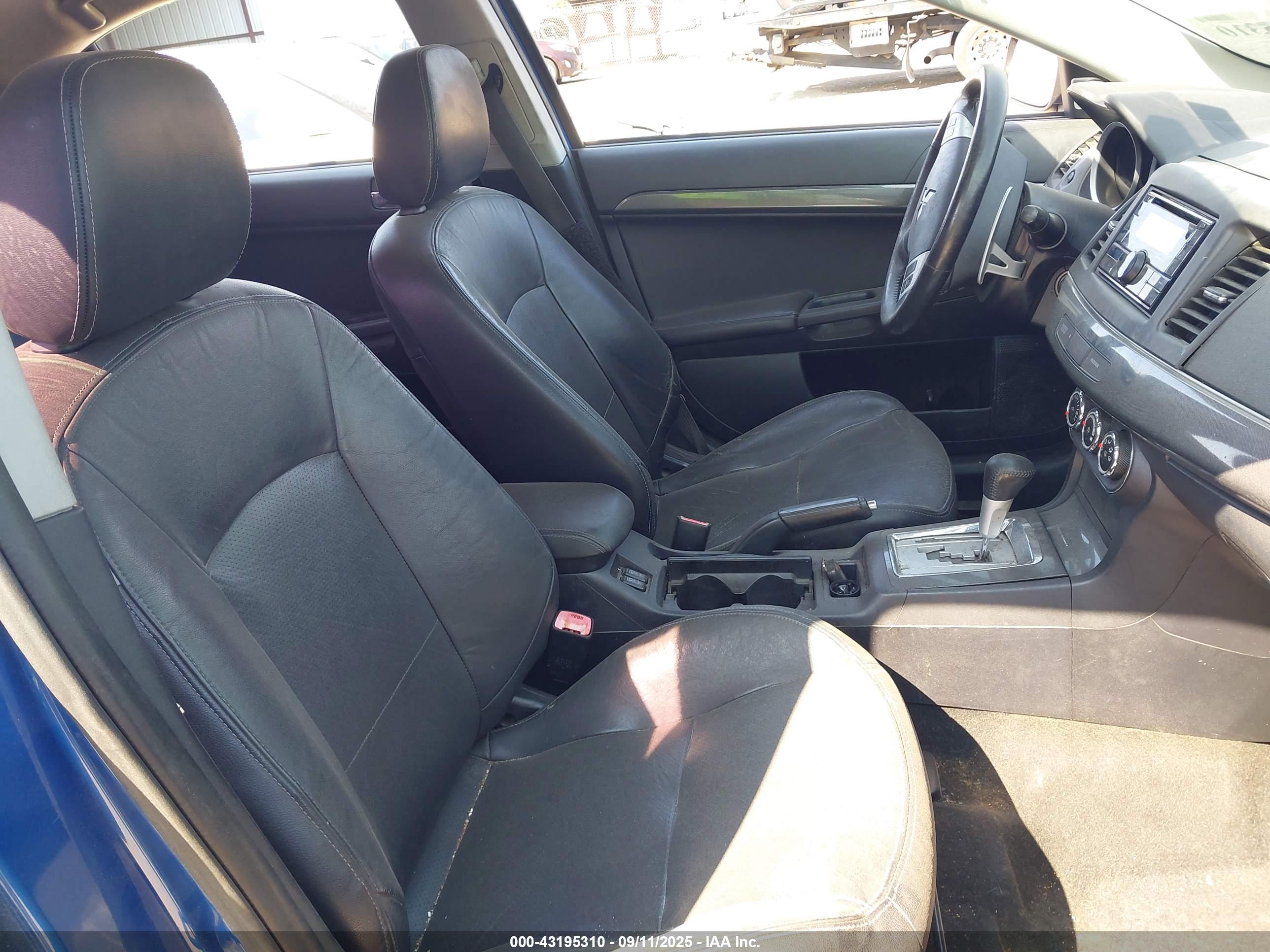 MITSUBISHI LANCER image 5