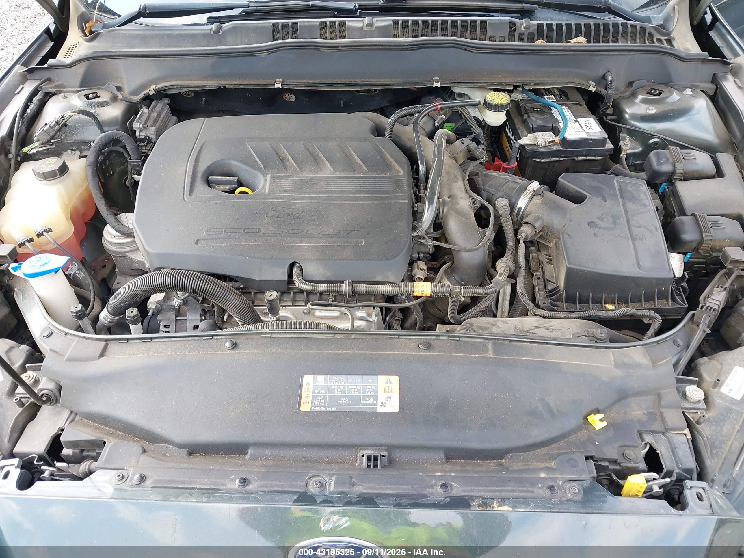 FORD FUSION image 10