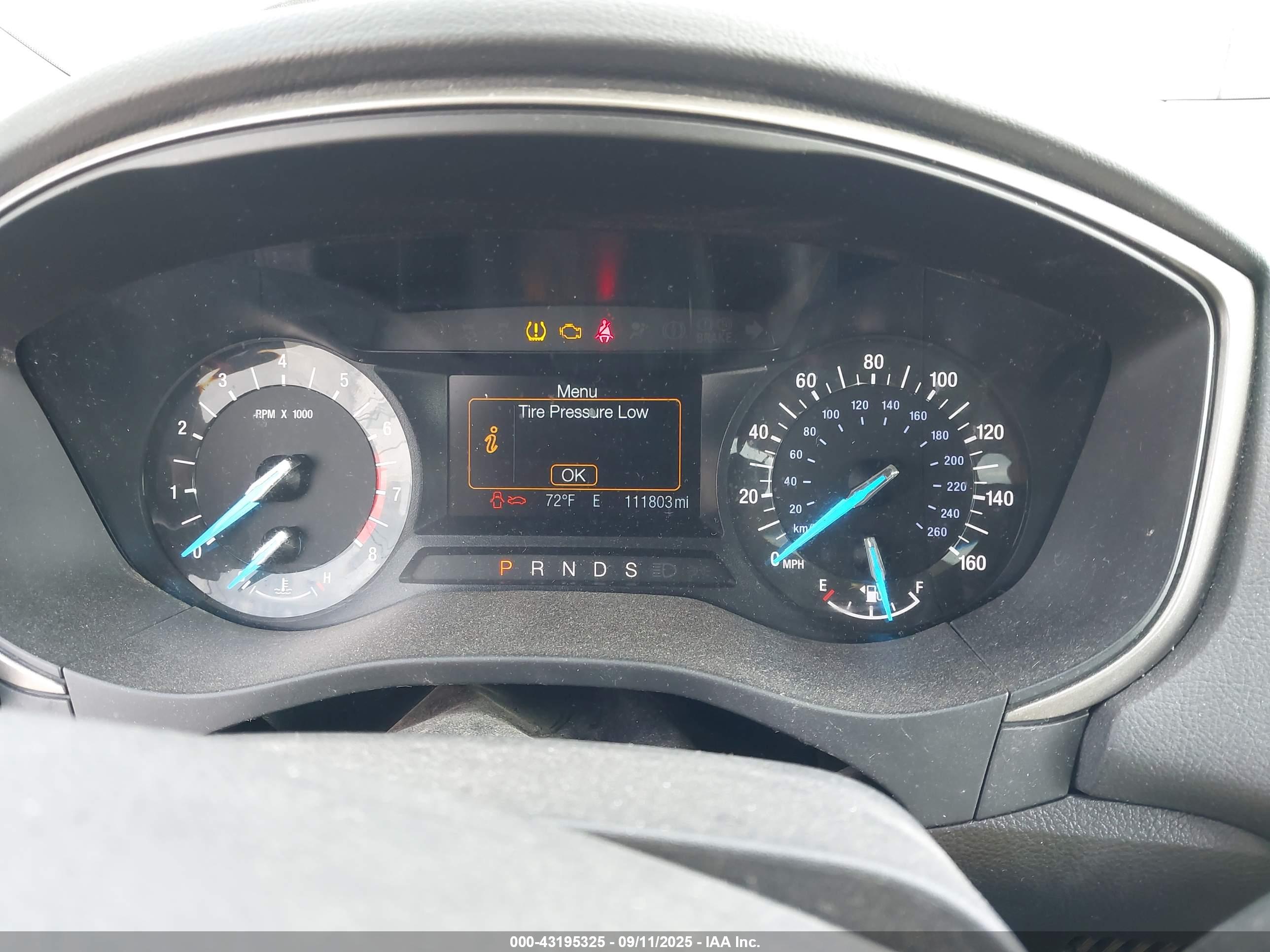 FORD FUSION image 7