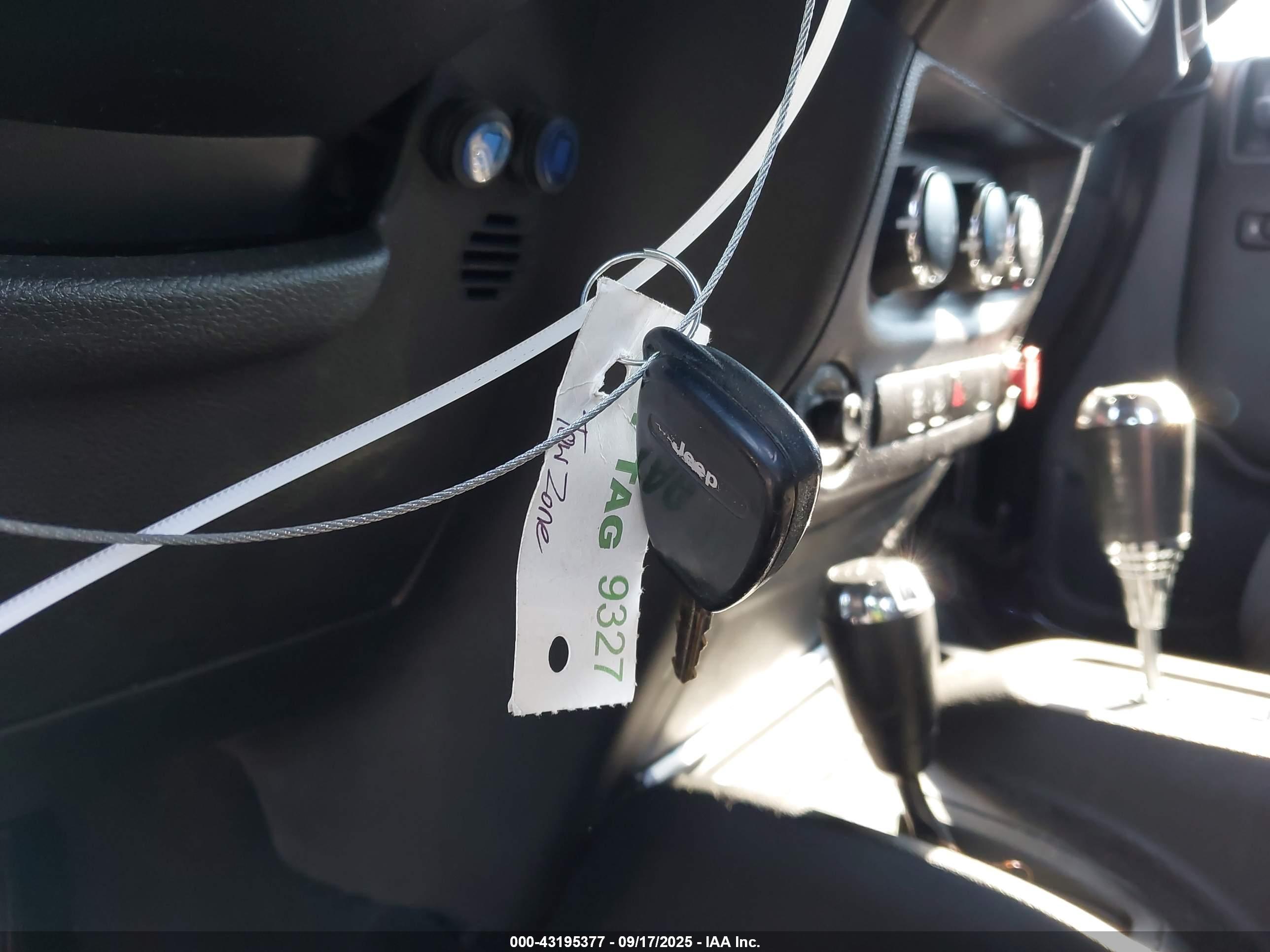 JEEP WRANGLER image 11