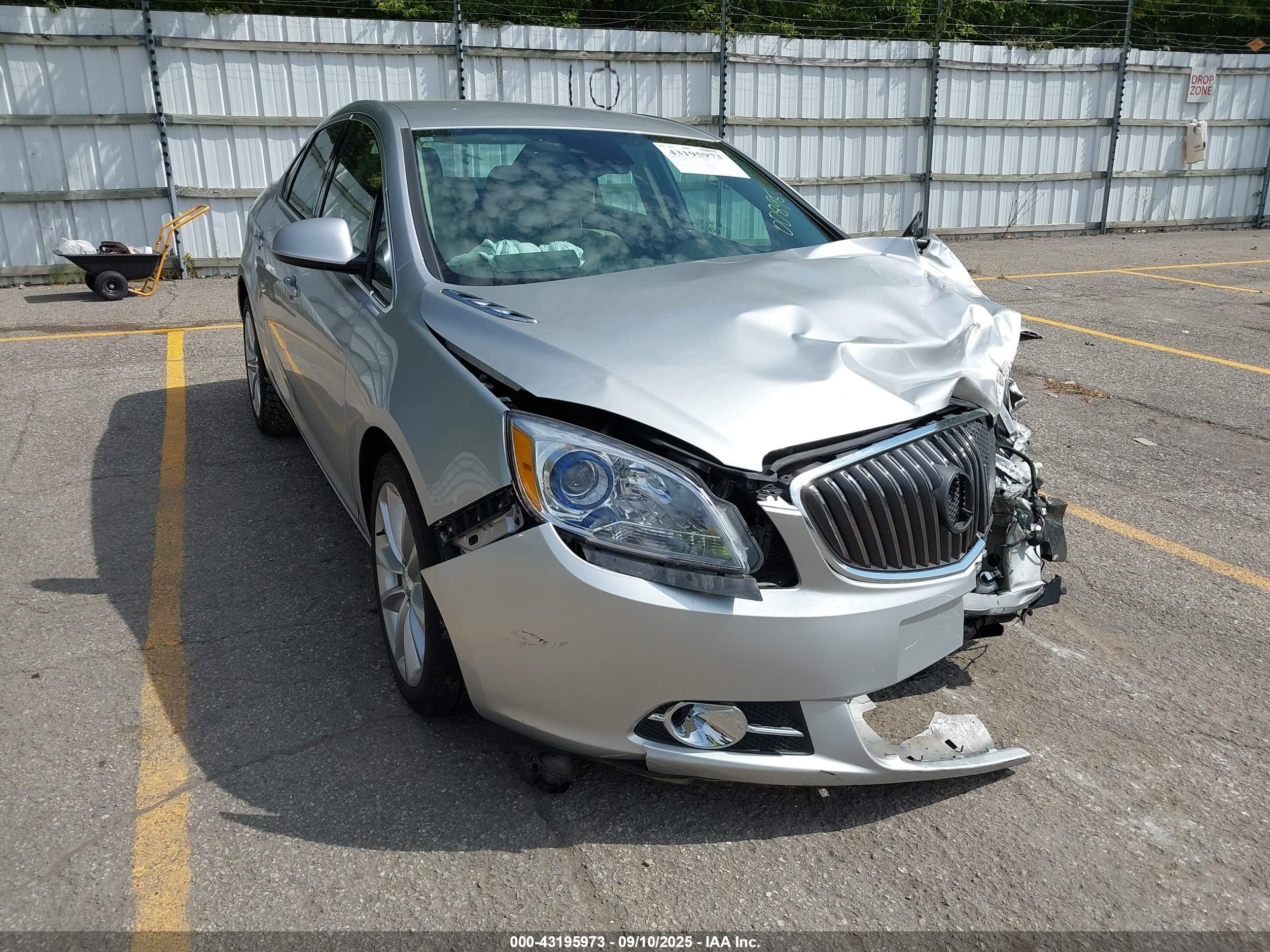 BUICK VERANO image 6