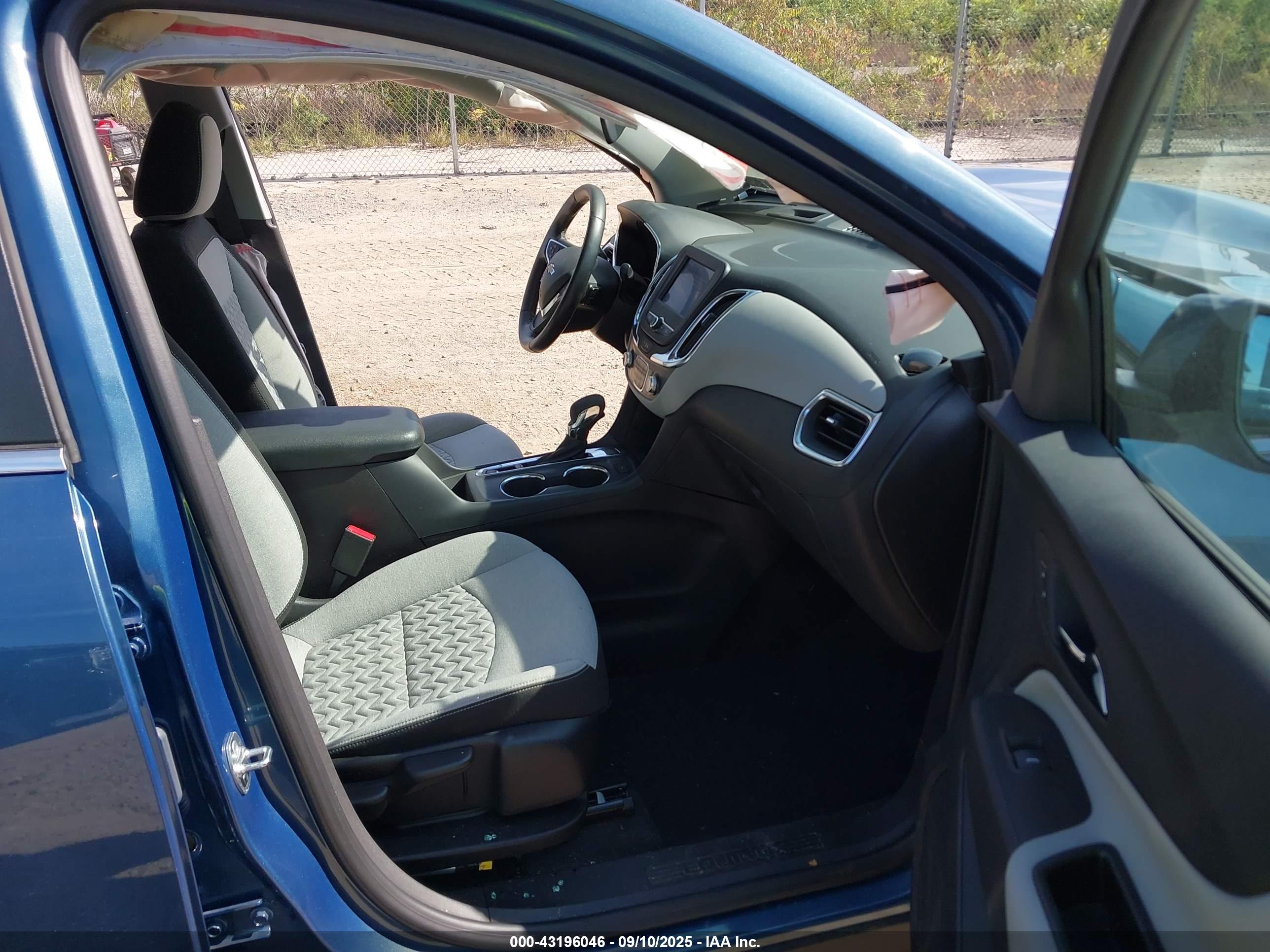 CHEVROLET EQUINOX image 5