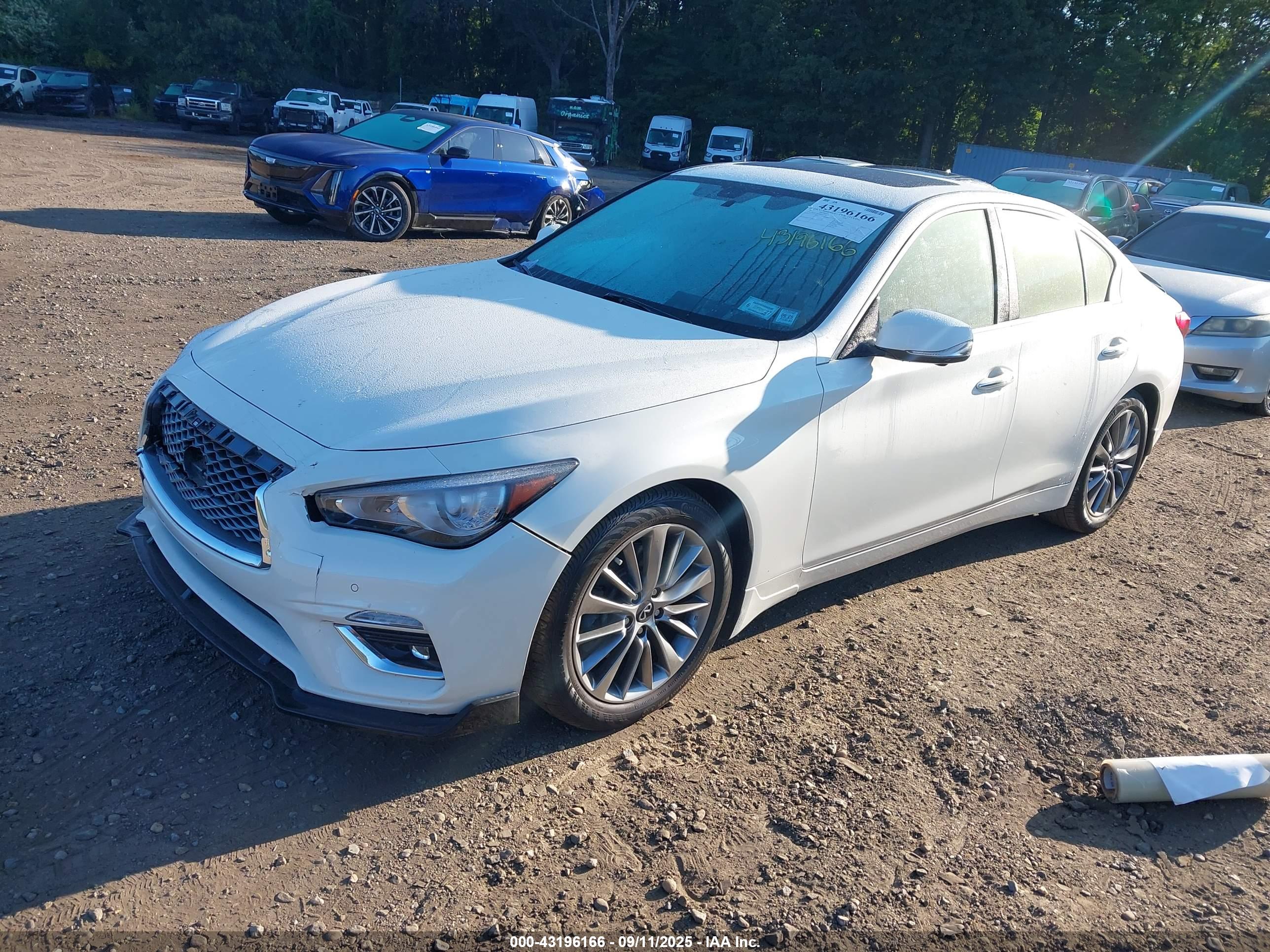 INFINITI Q50 image 2