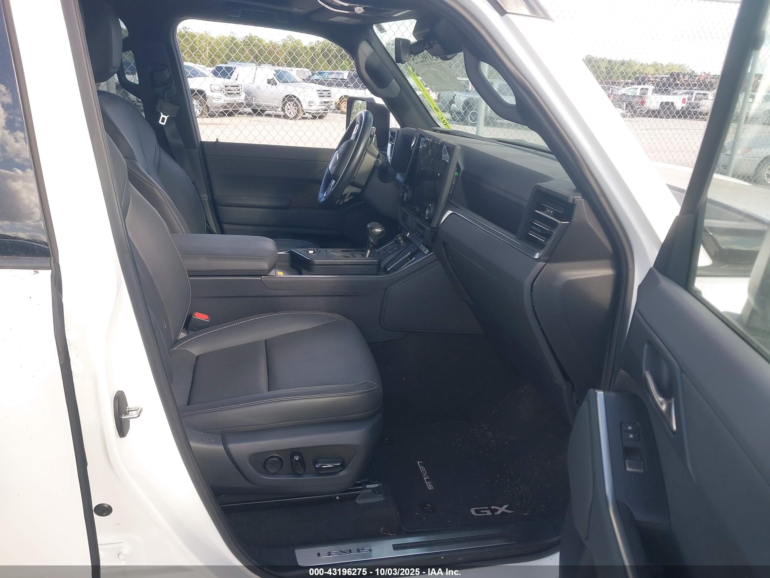 LEXUS GX image 5