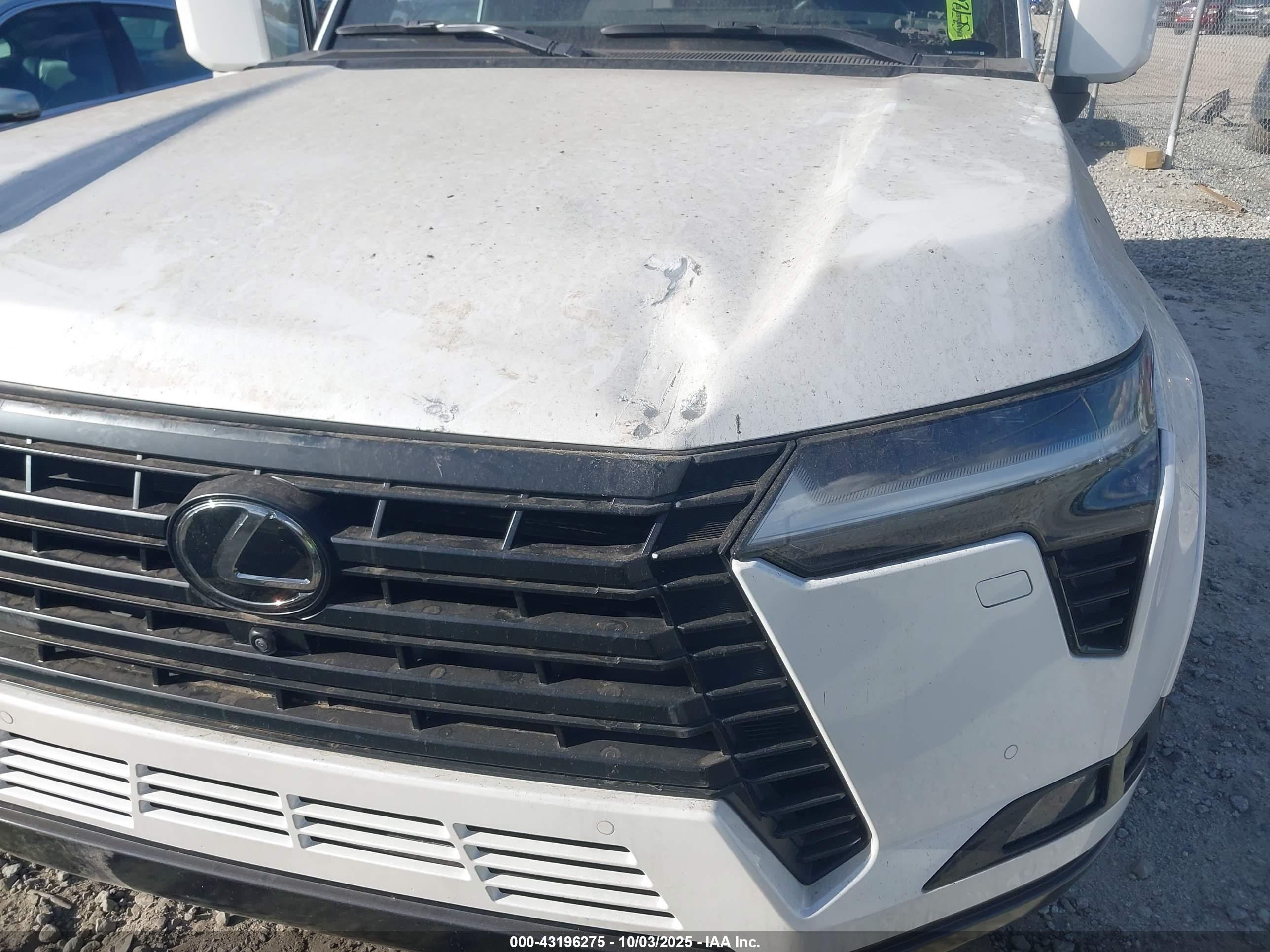 LEXUS GX image 6