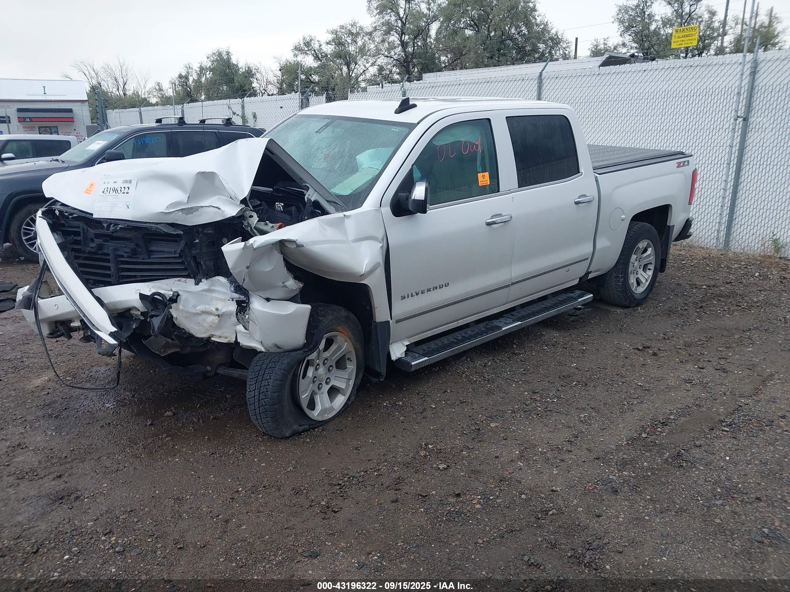 CHEVROLET SILVERADO image 2