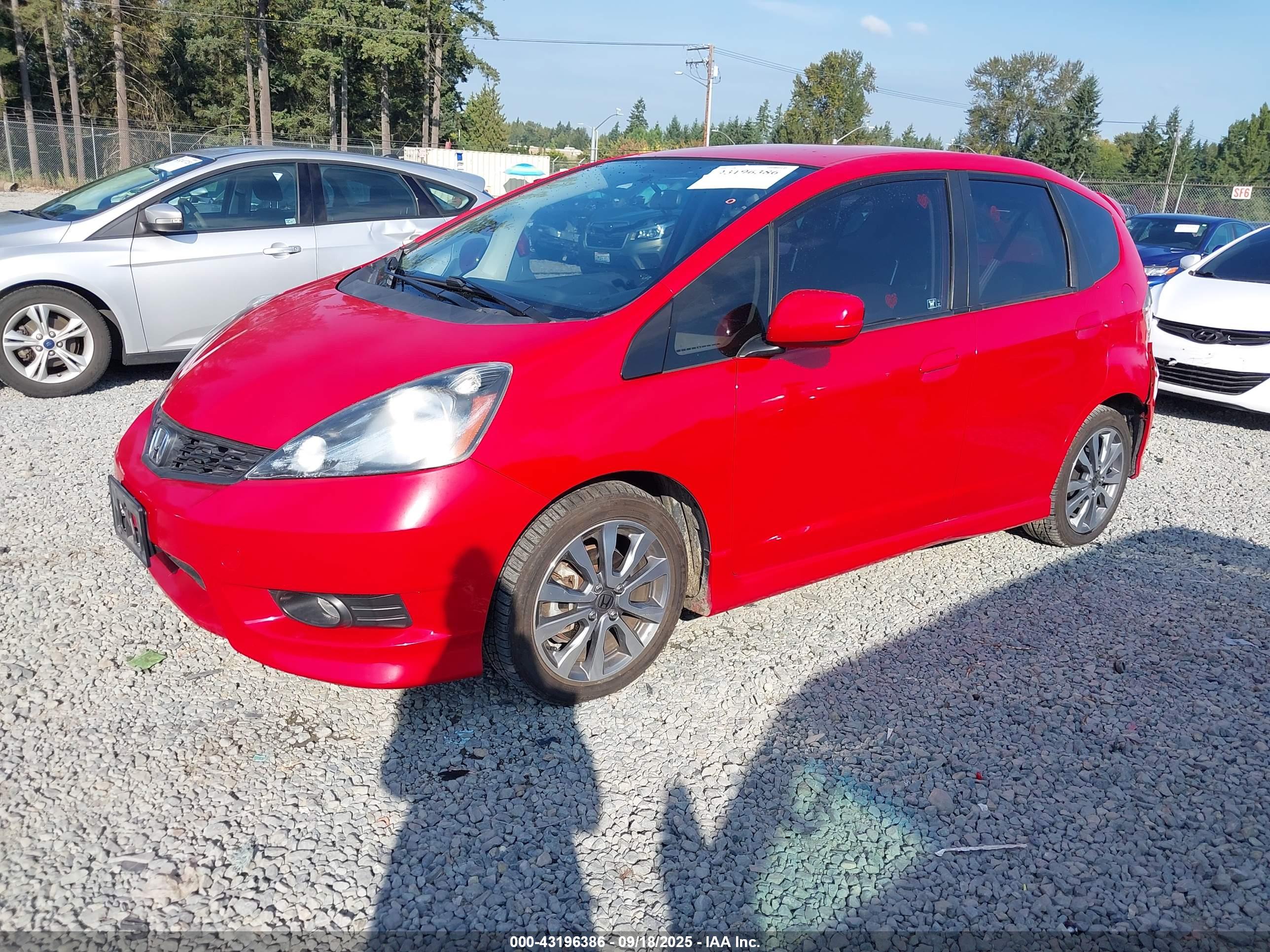 HONDA FIT image 2