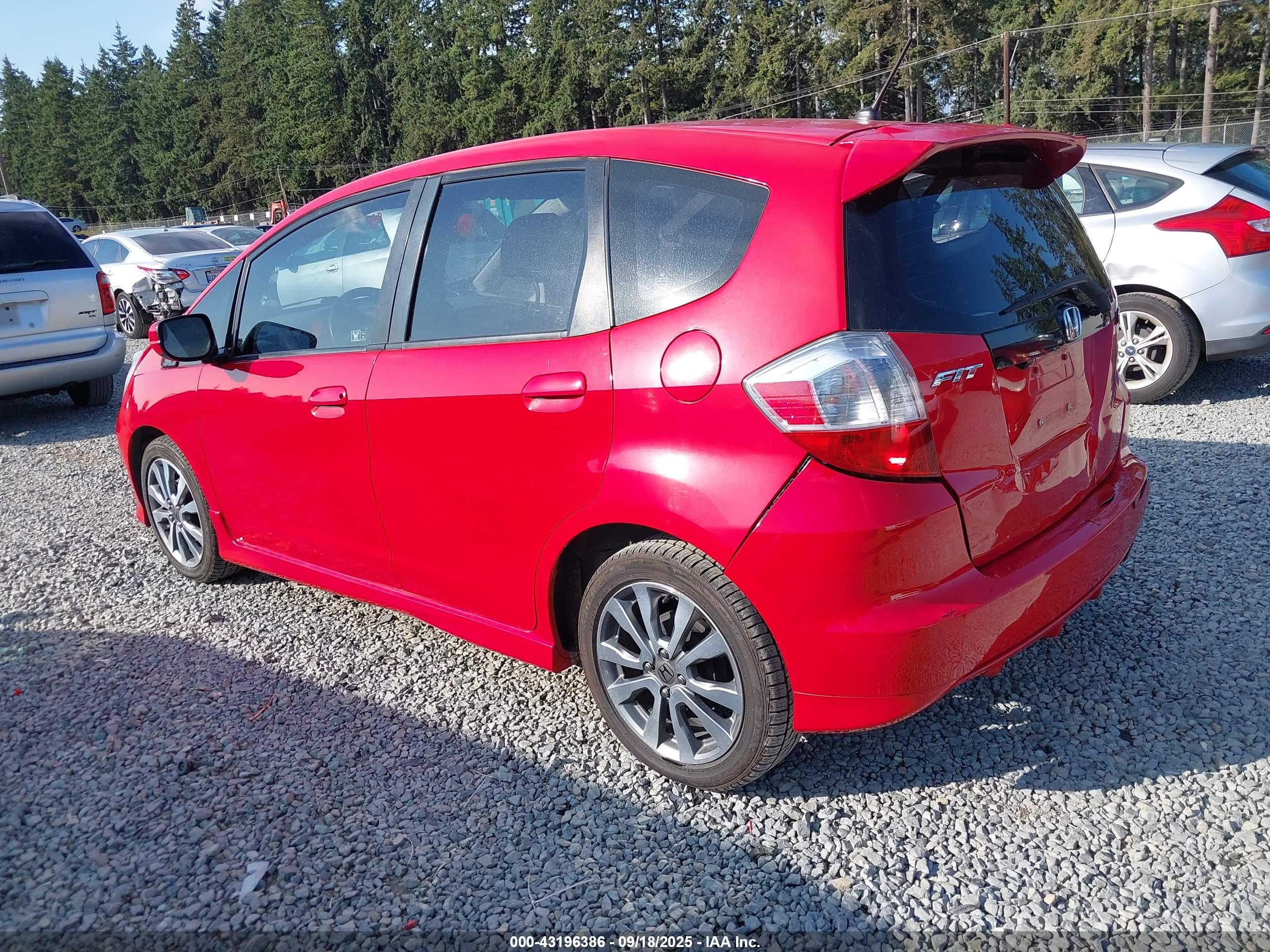 HONDA FIT image 3