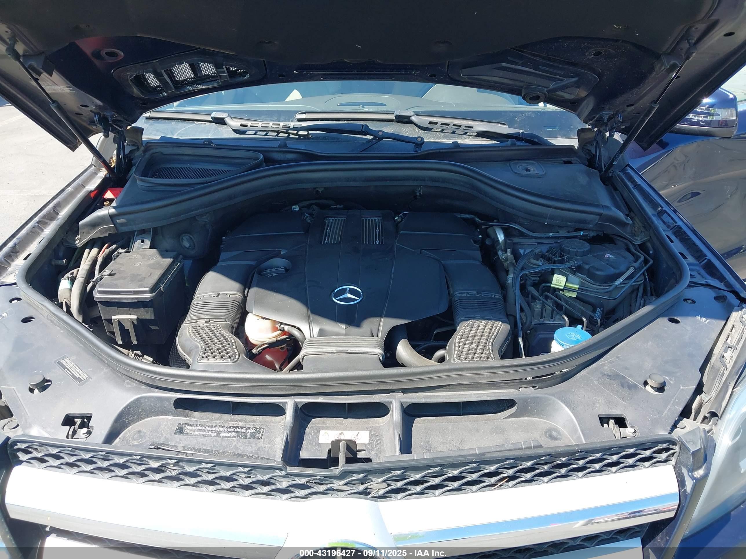 MERCEDES-BENZ GL image 10