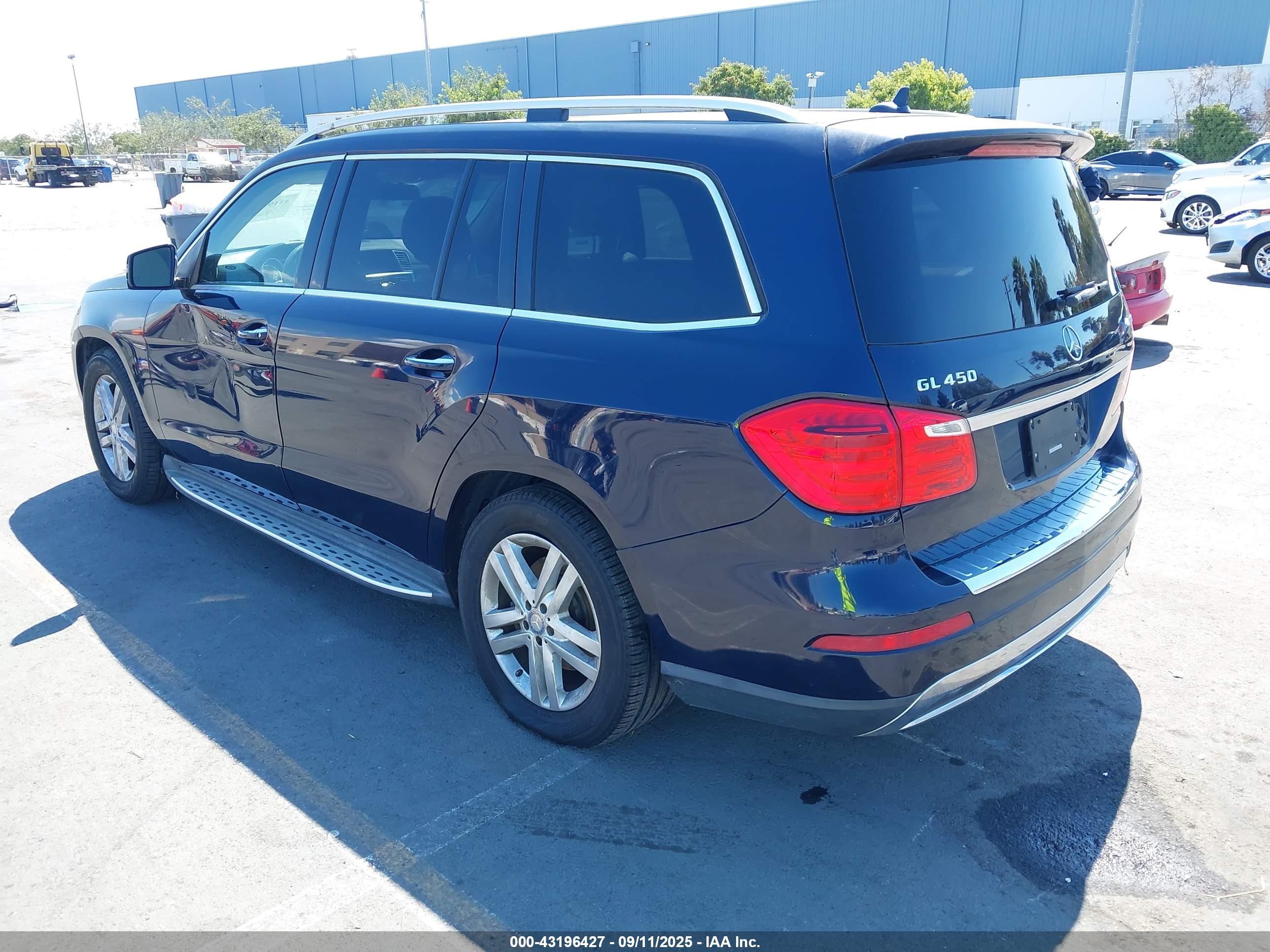 MERCEDES-BENZ GL image 3