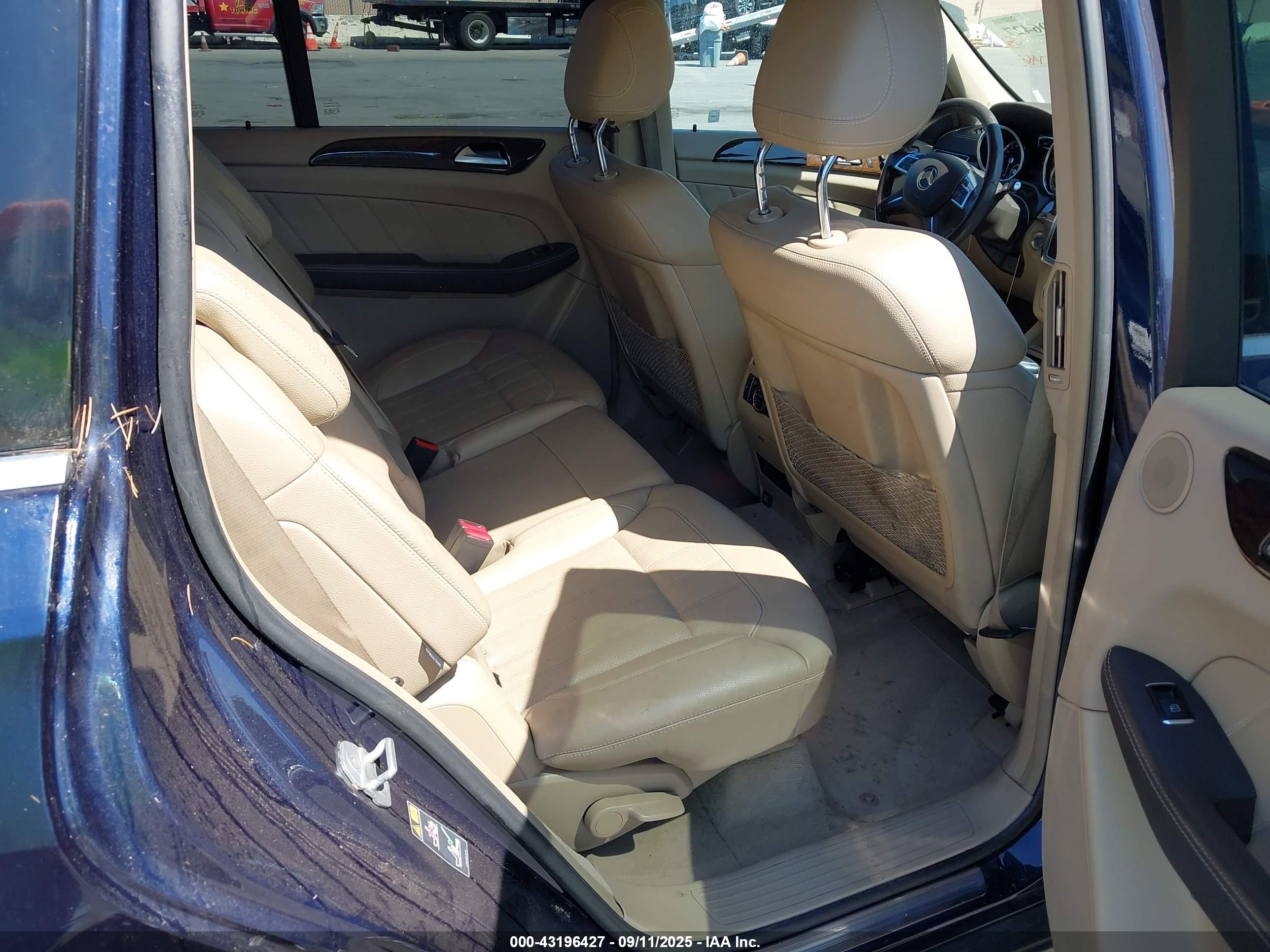 MERCEDES-BENZ GL image 8