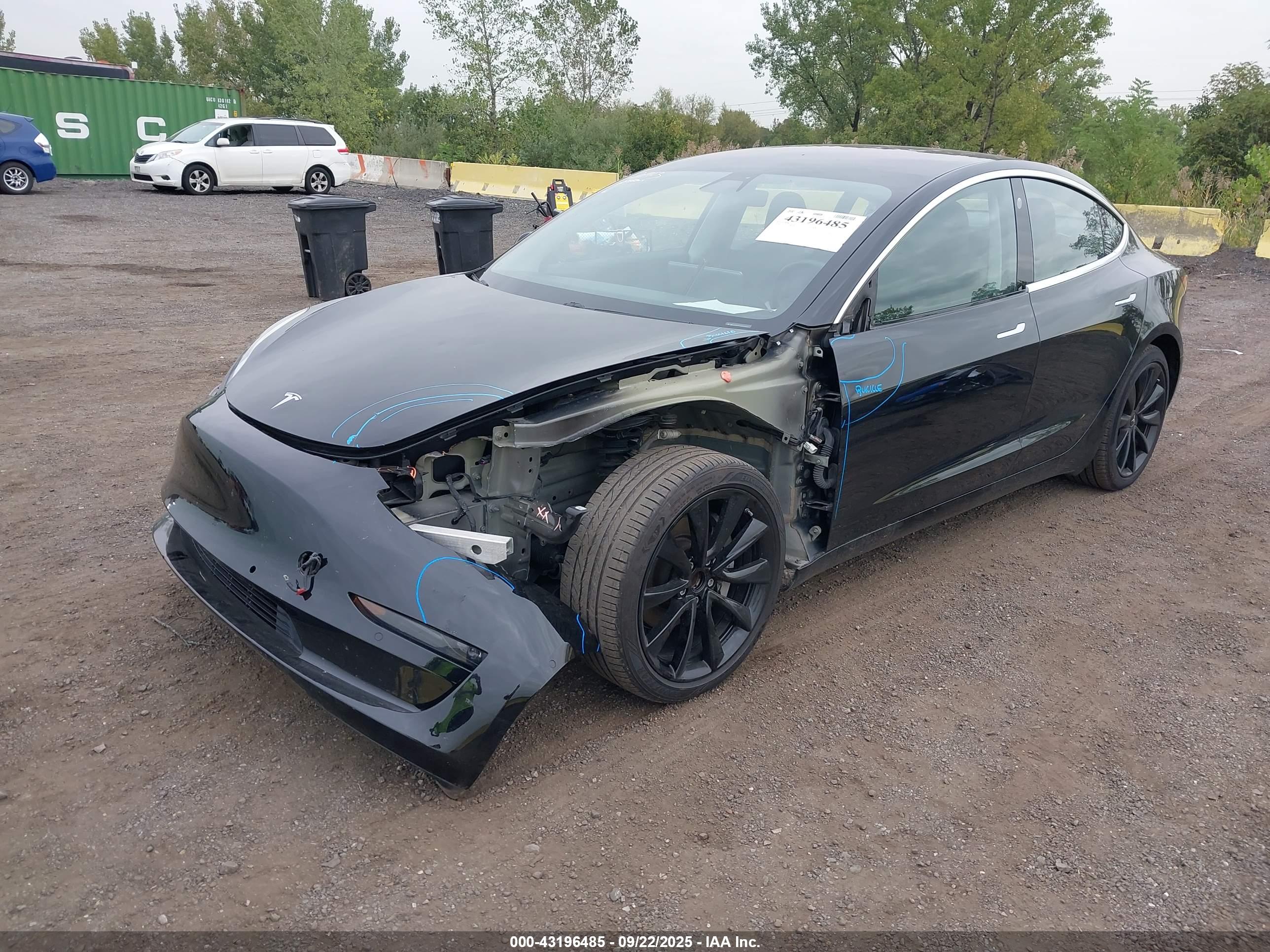 TESLA MODEL image 2